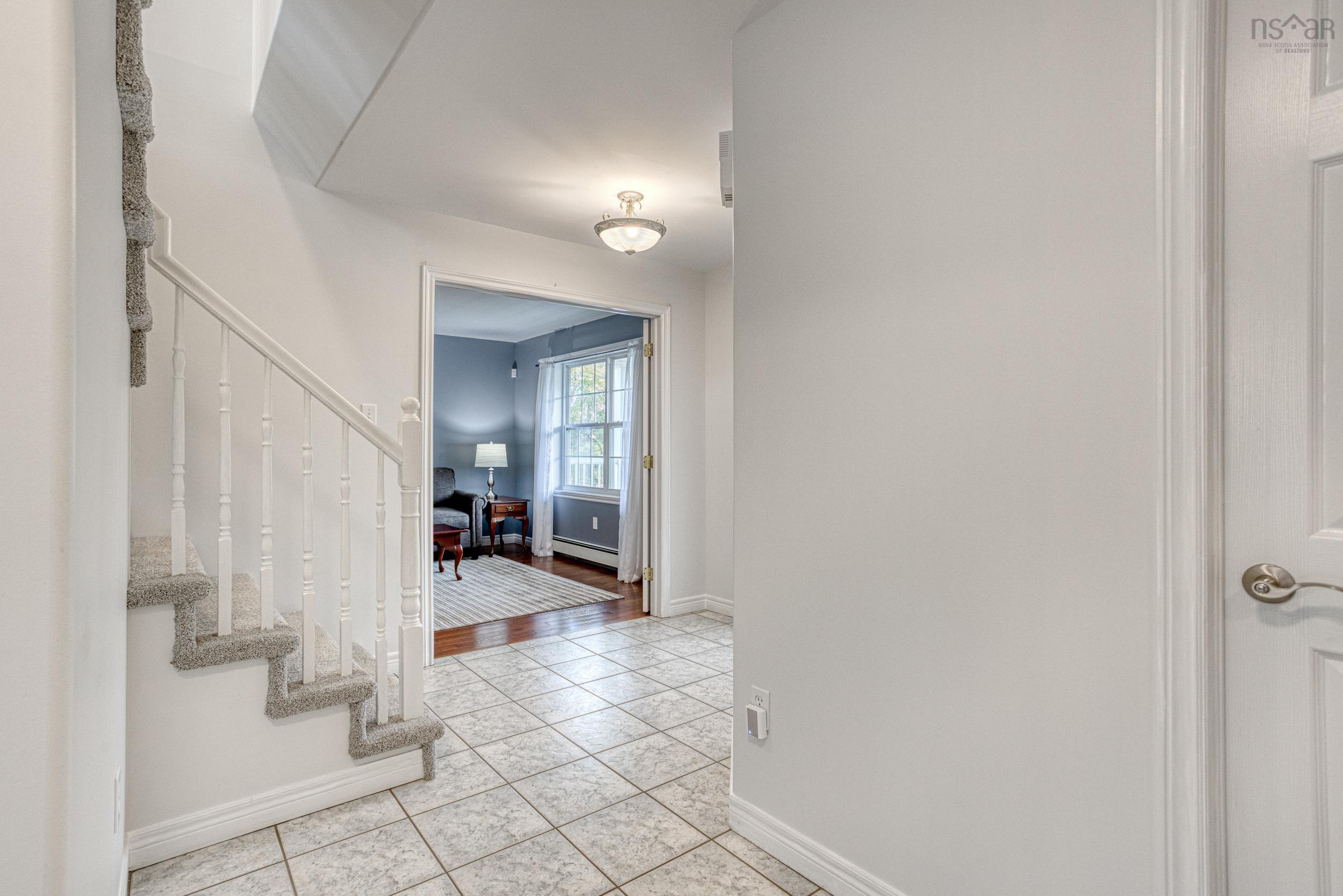 $850,000.00: 55 SUMMIT Crescent, Upper Tantallon