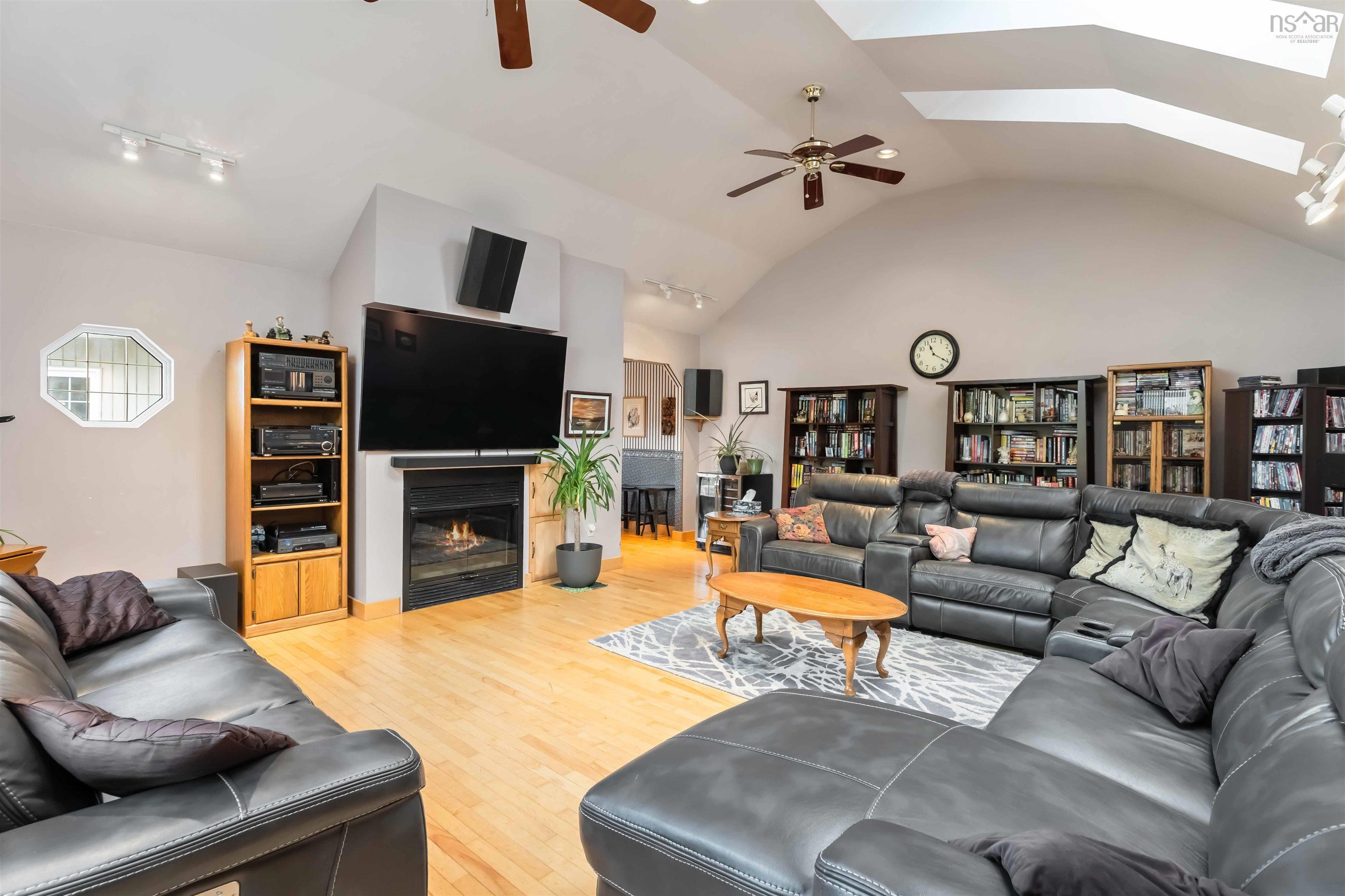 $479,000.00: 60 Weymouth Falls Road, Weymouth