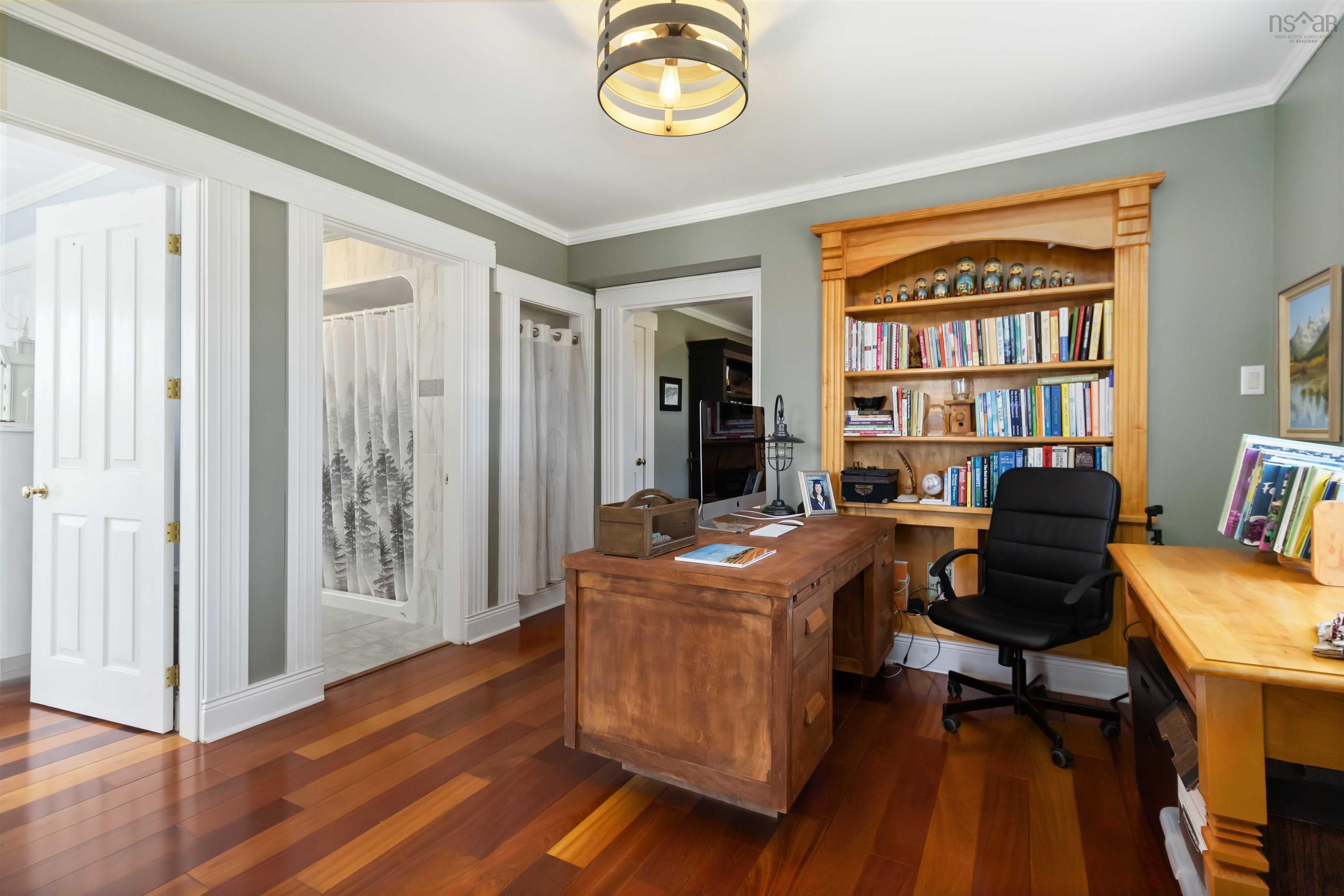 $1,100,000.00: 8981 Highway 331, Voglers Cove