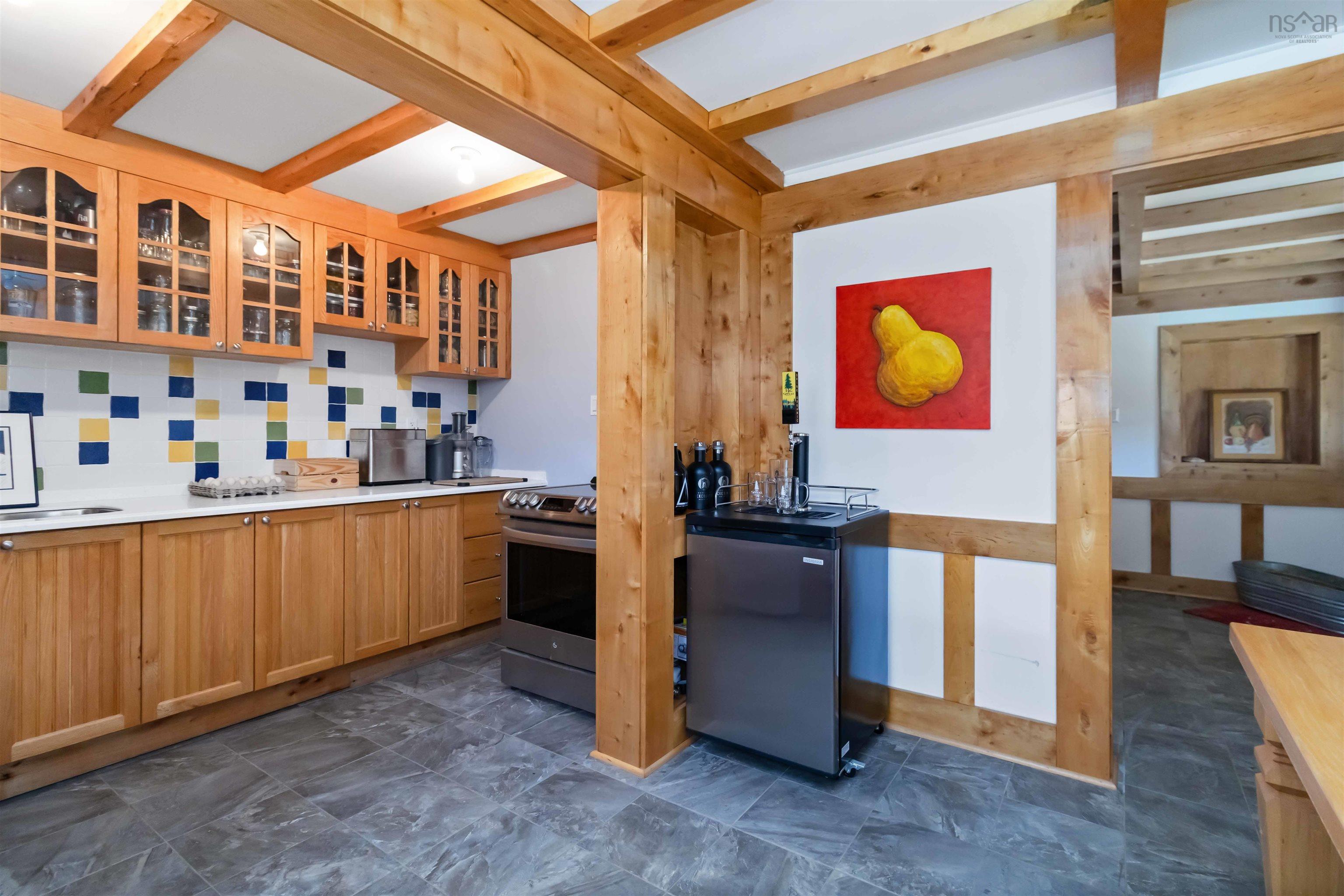 $1,100,000.00: 8981 Highway 331, Voglers Cove