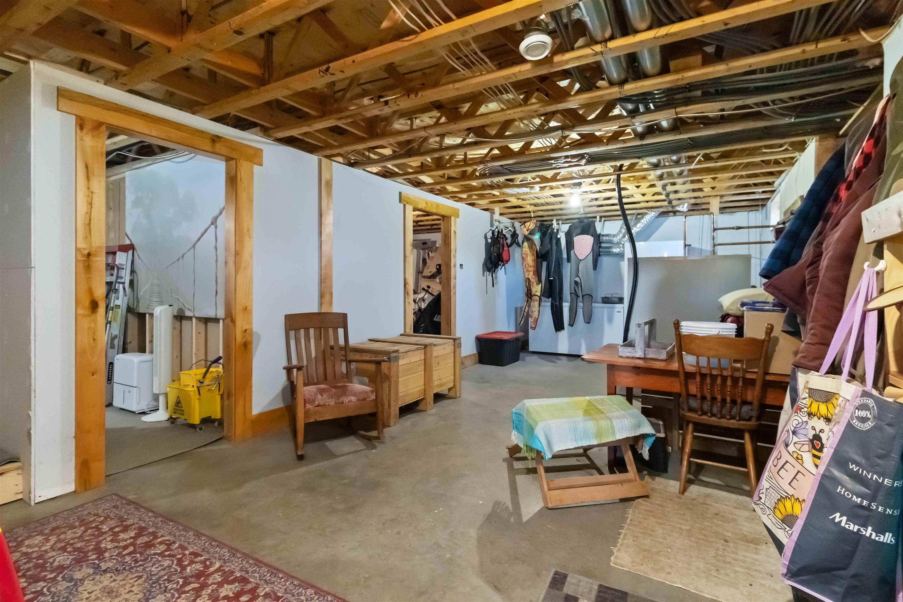 $1,100,000.00: 8981 Highway 331, Voglers Cove