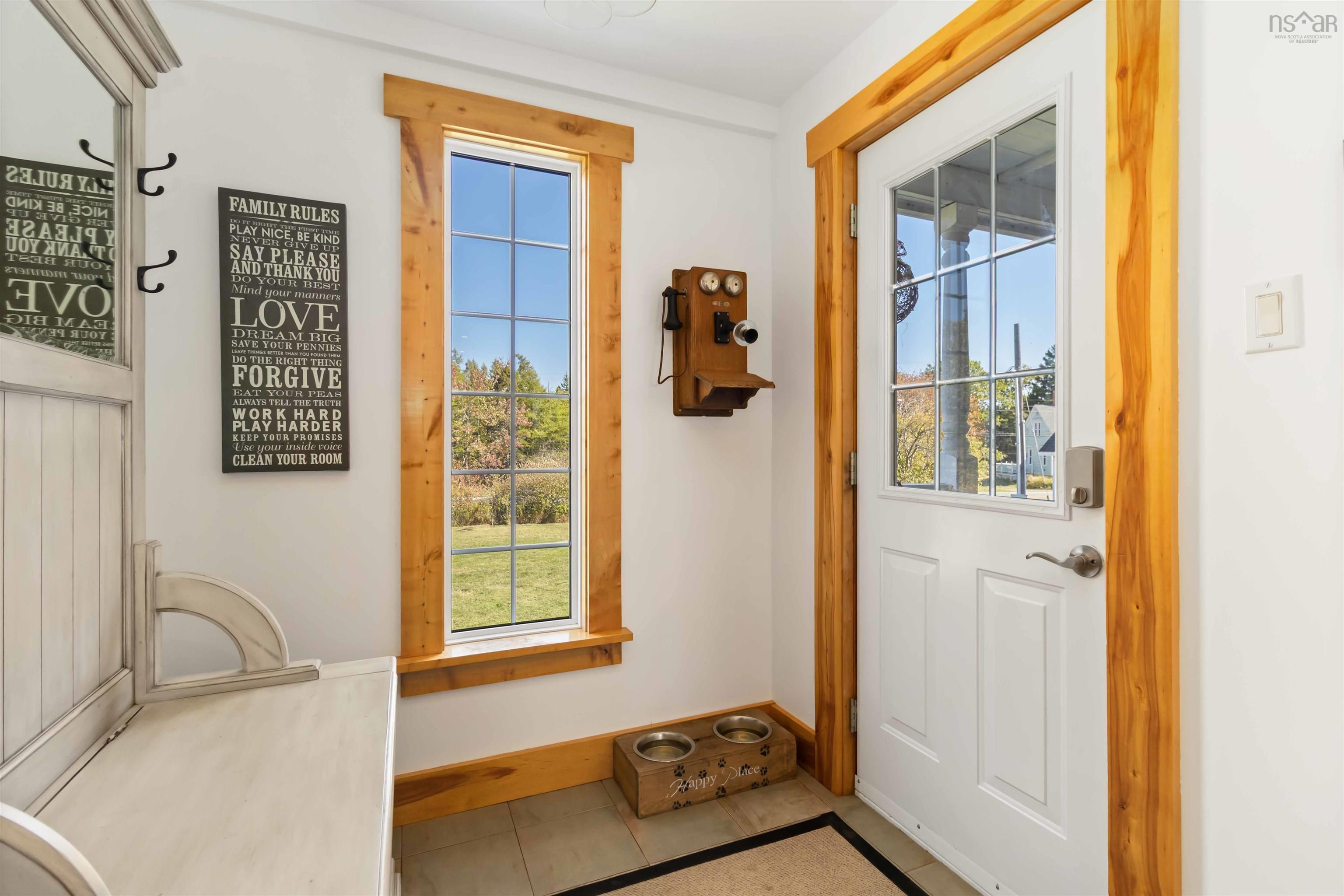 $1,100,000.00: 8981 Highway 331, Voglers Cove
