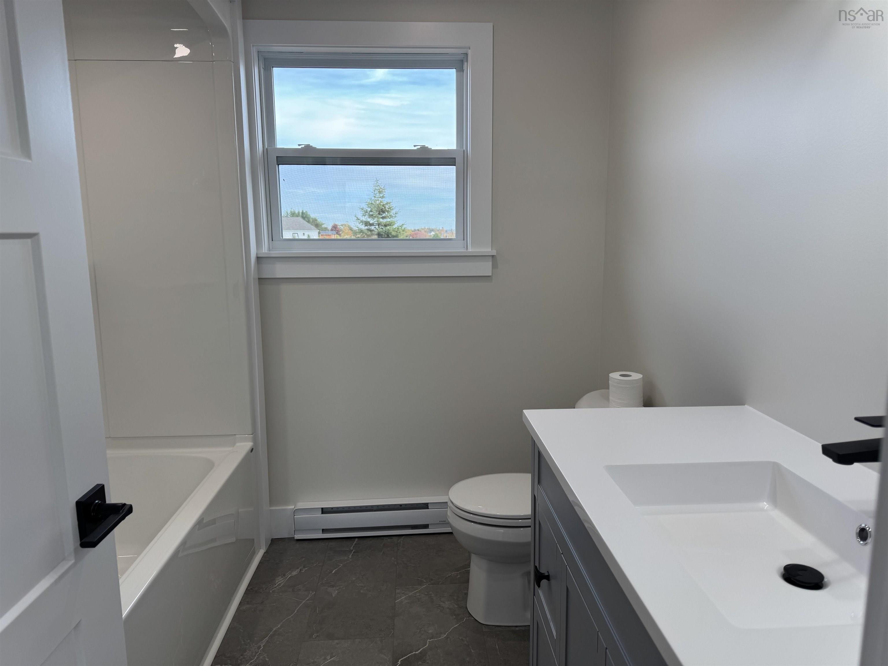 $449,000.00: 51 Five Point Road, Lower Debert