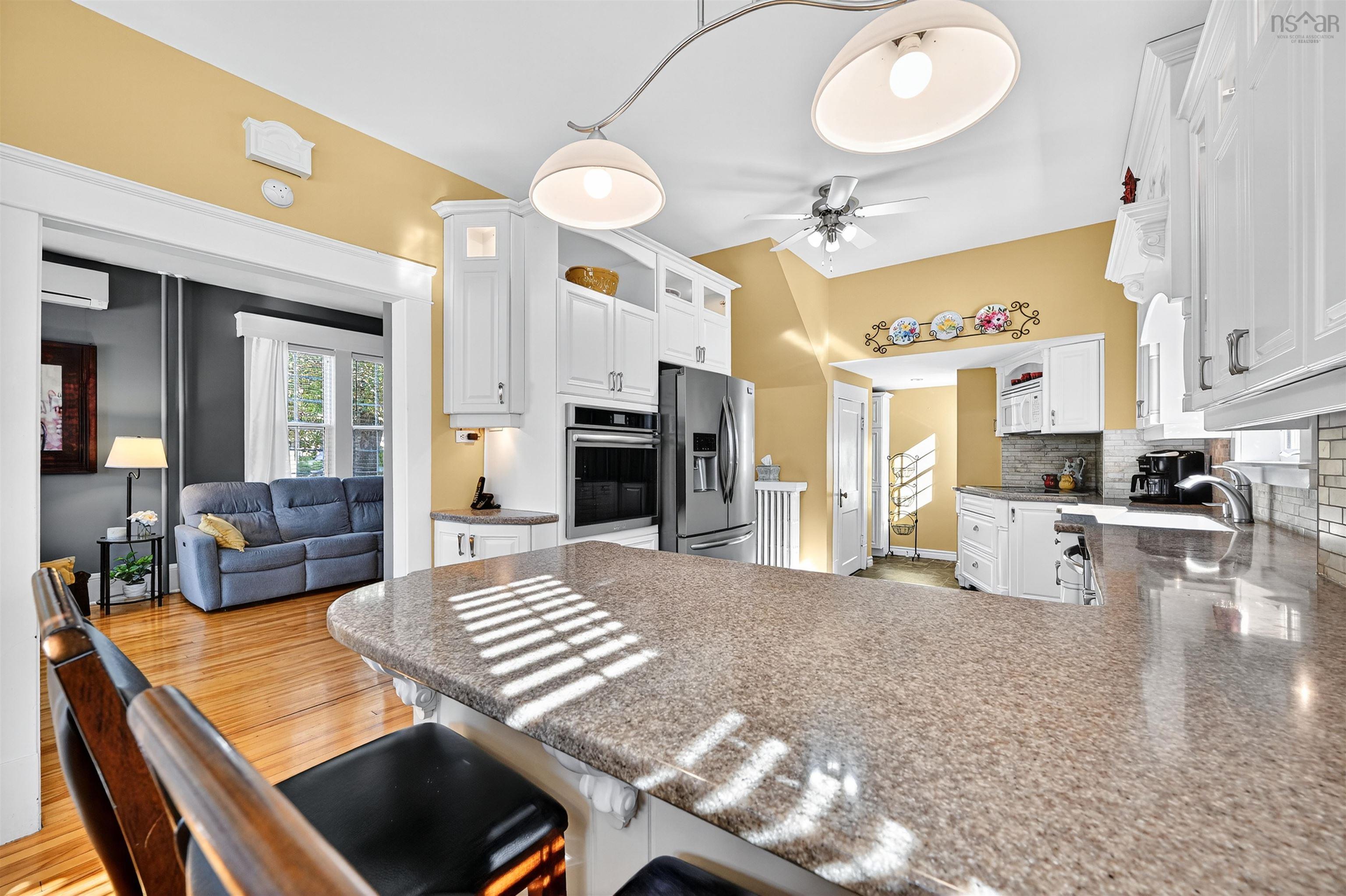 $369,900.00: 164 ROYAL Avenue, Sydney