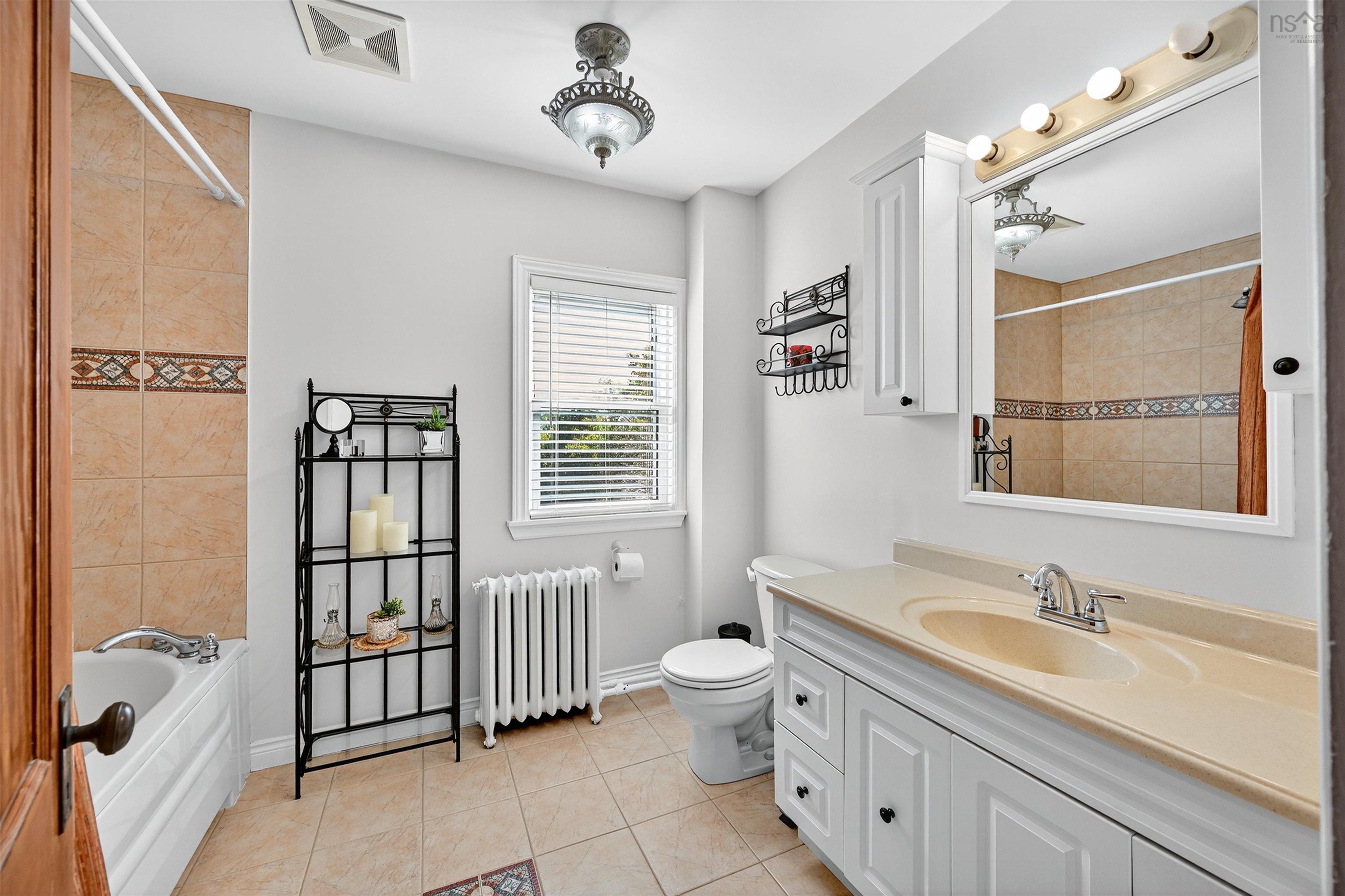 $369,900.00: 164 ROYAL Avenue, Sydney