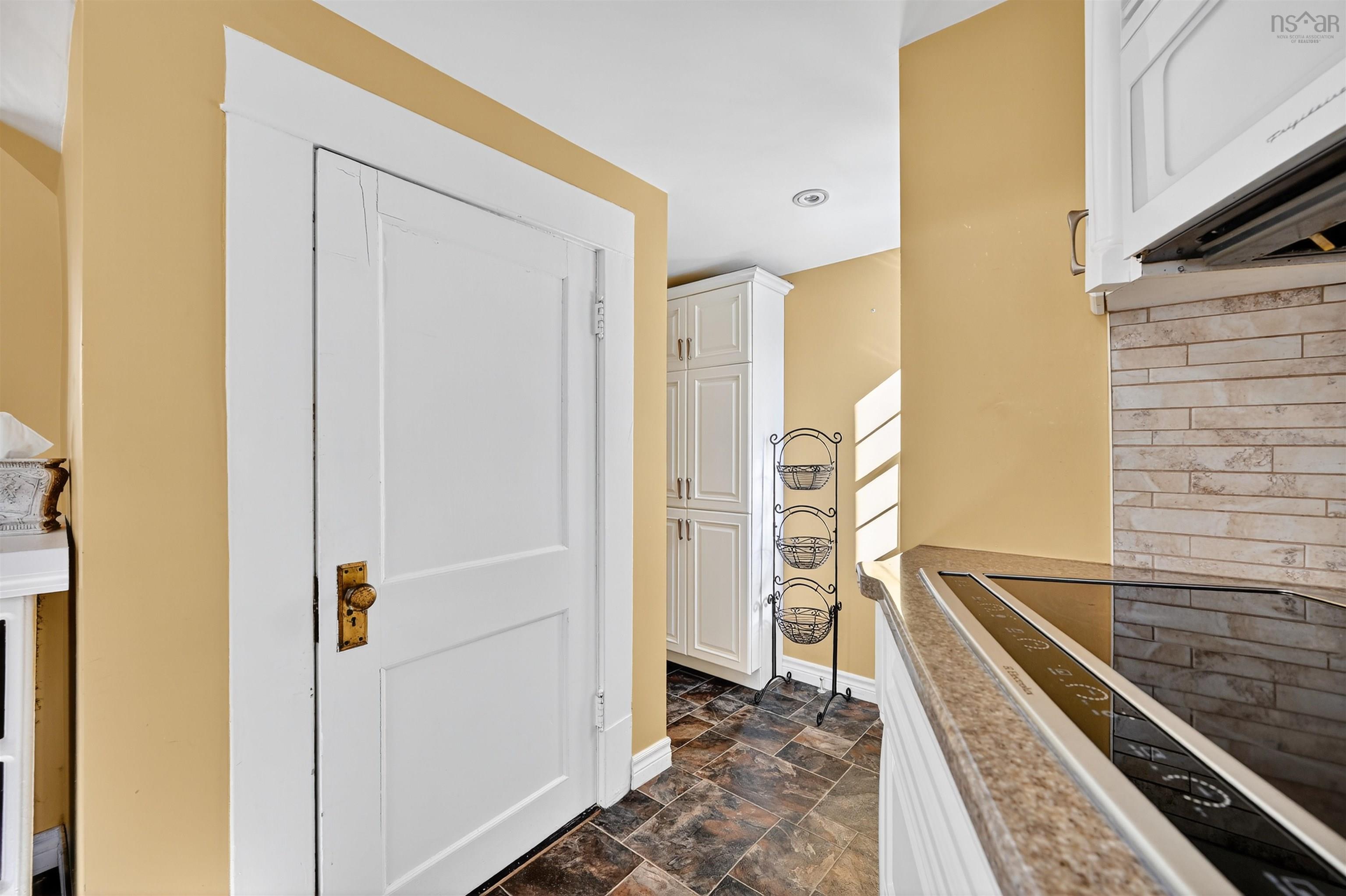 $369,900.00: 164 ROYAL Avenue, Sydney