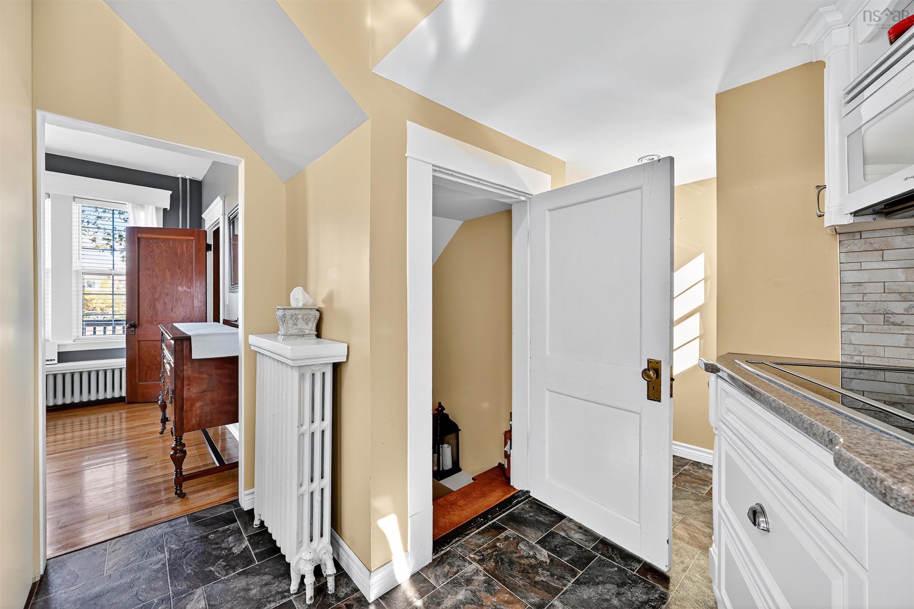 $369,900.00: 164 ROYAL Avenue, Sydney