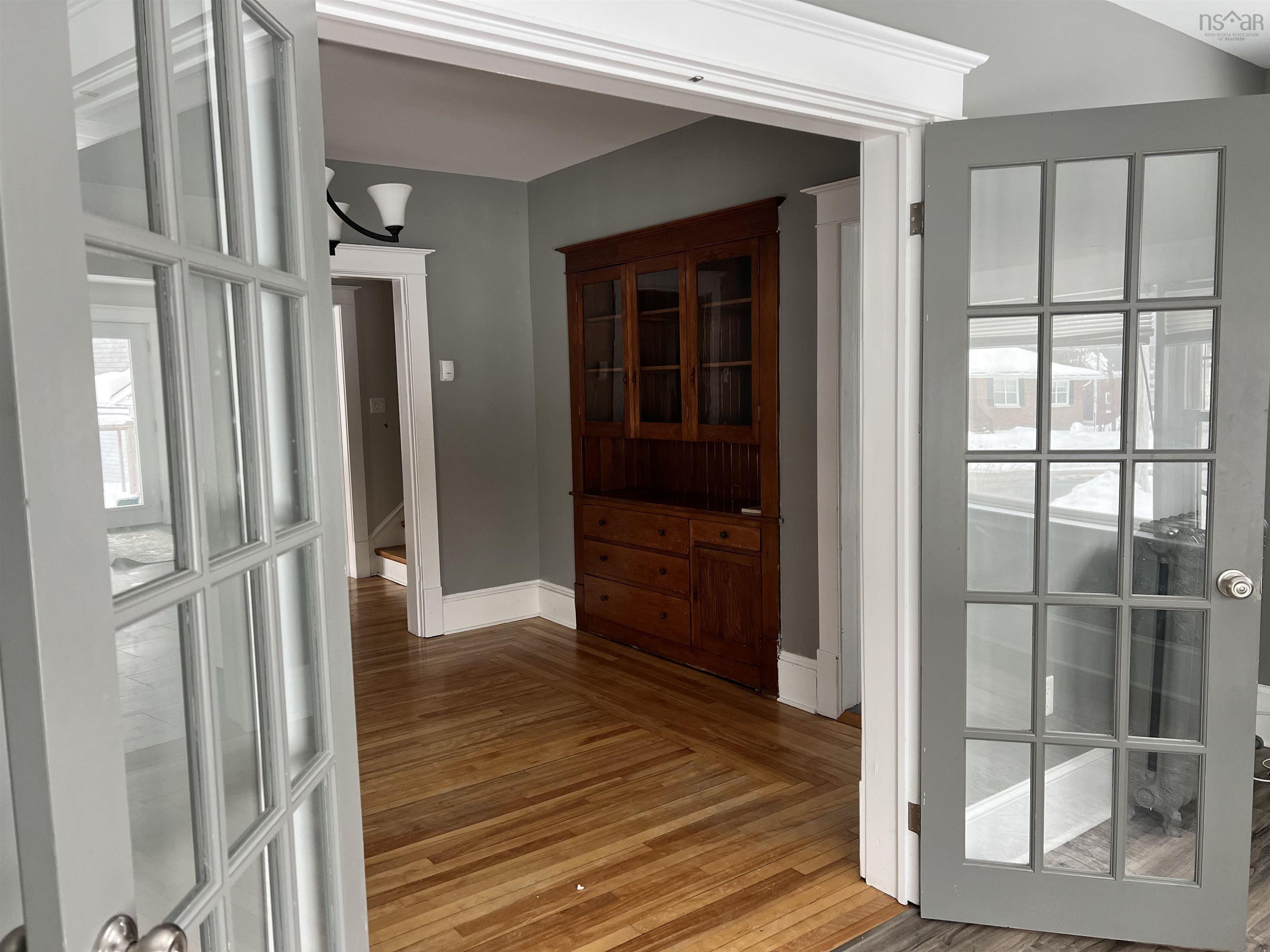 $279,000.00: 18 Claremont Avenue, Stellarton