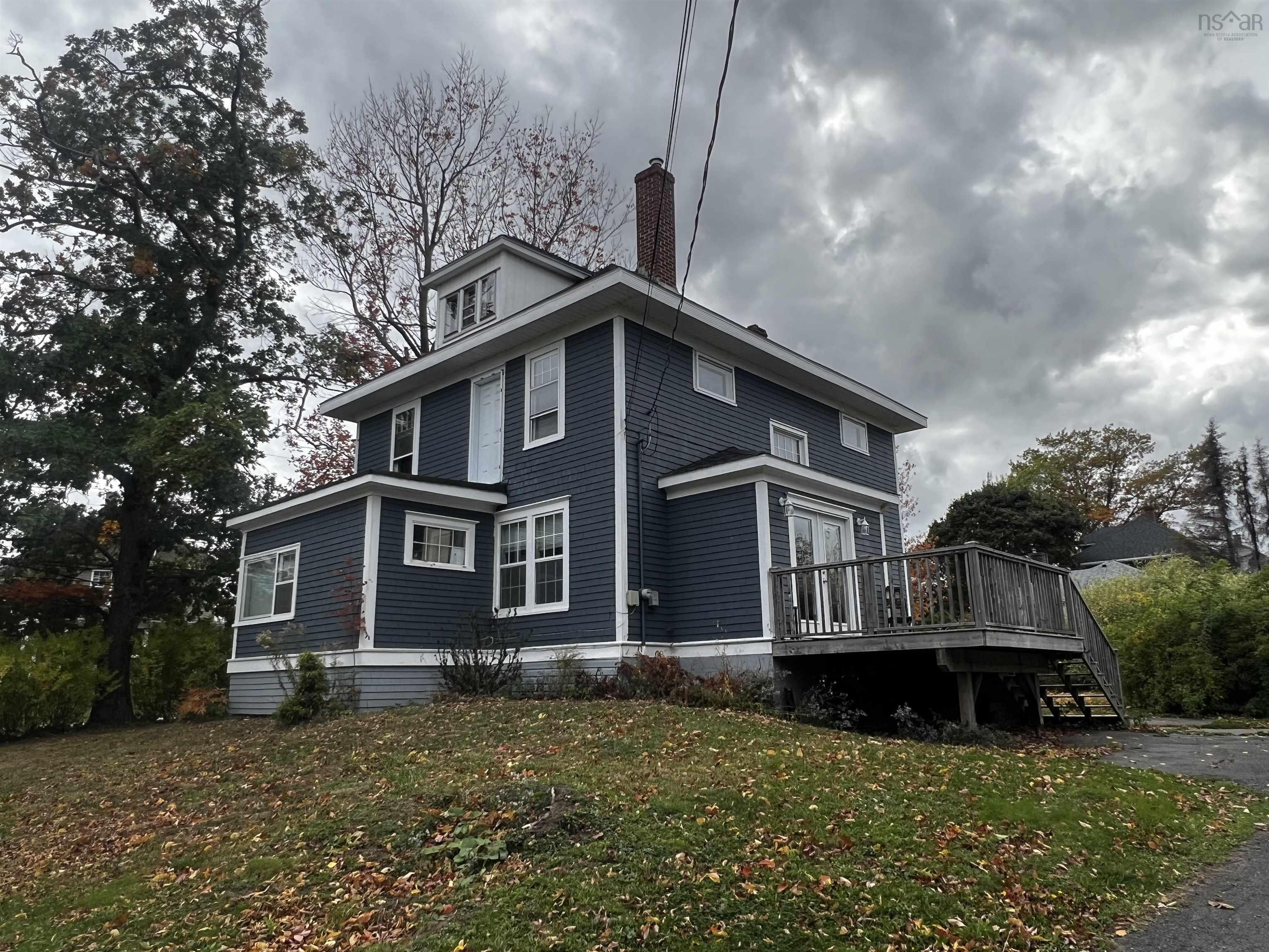 $279,000.00: 18 Claremont Avenue, Stellarton