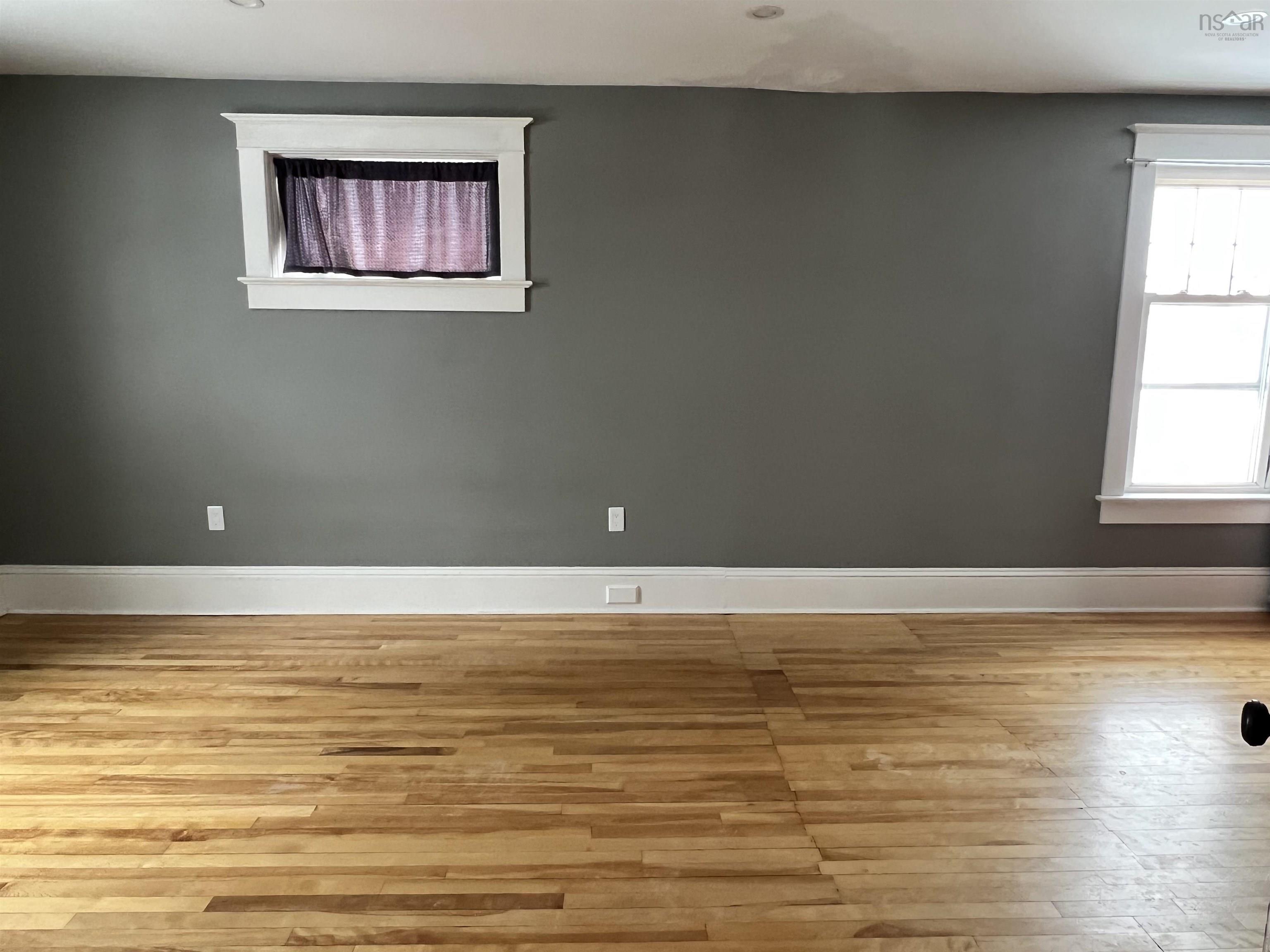 $279,000.00: 18 Claremont Avenue, Stellarton