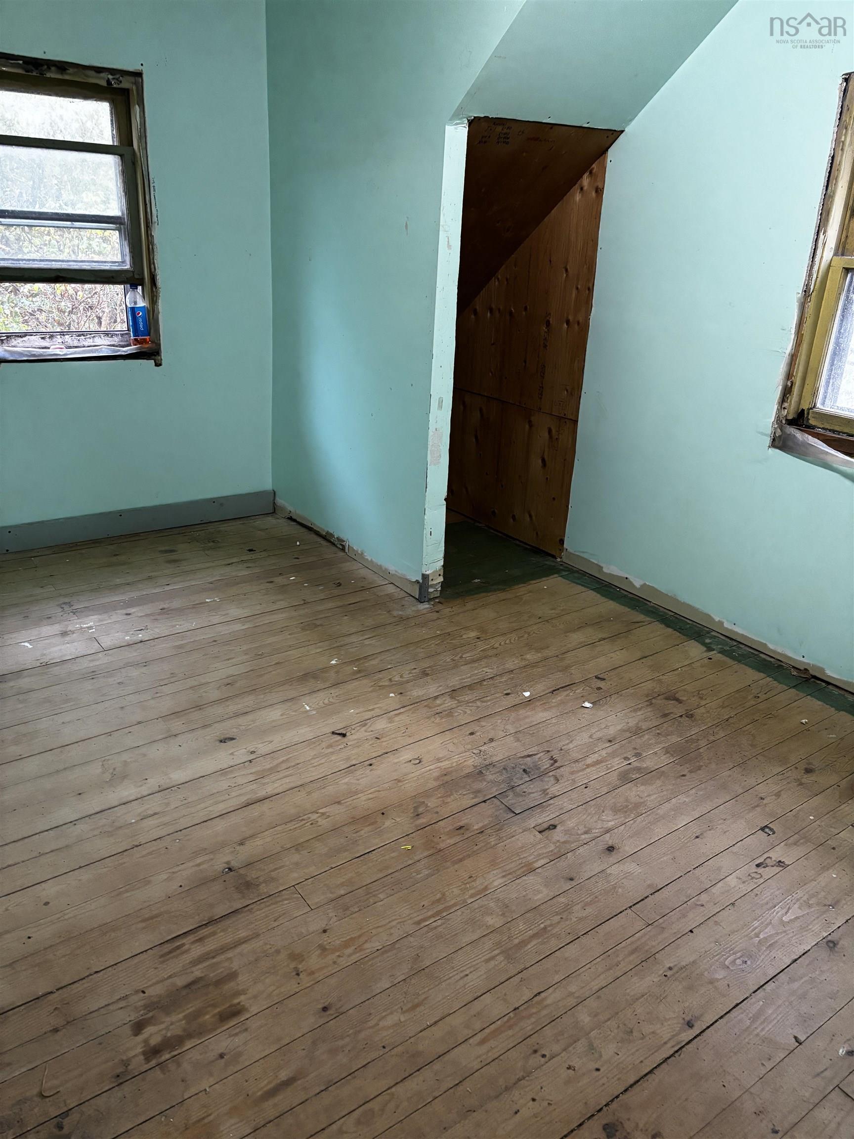 $159,000.00: 149 Long Beach Road, West Glenmont