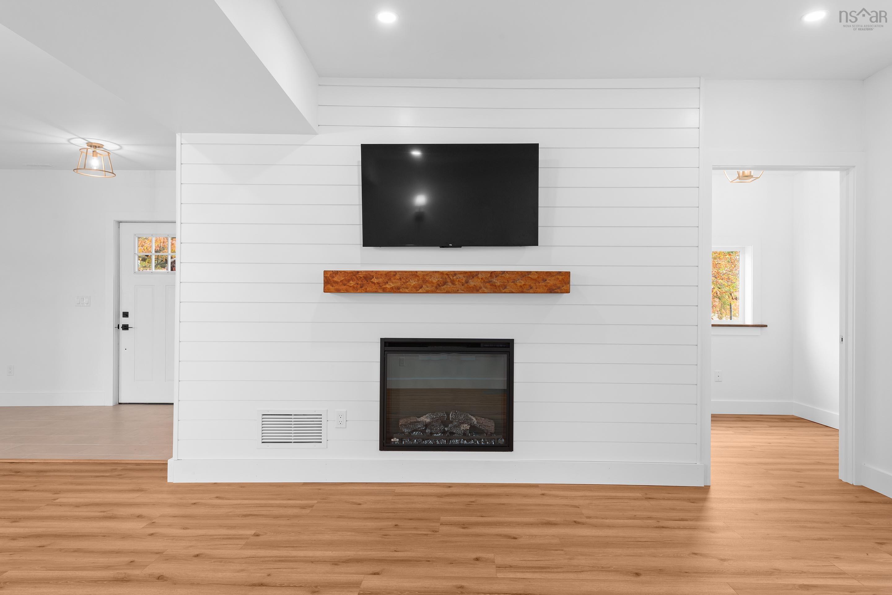 $799,900.00: 2567 Highway 358, Norths Corner