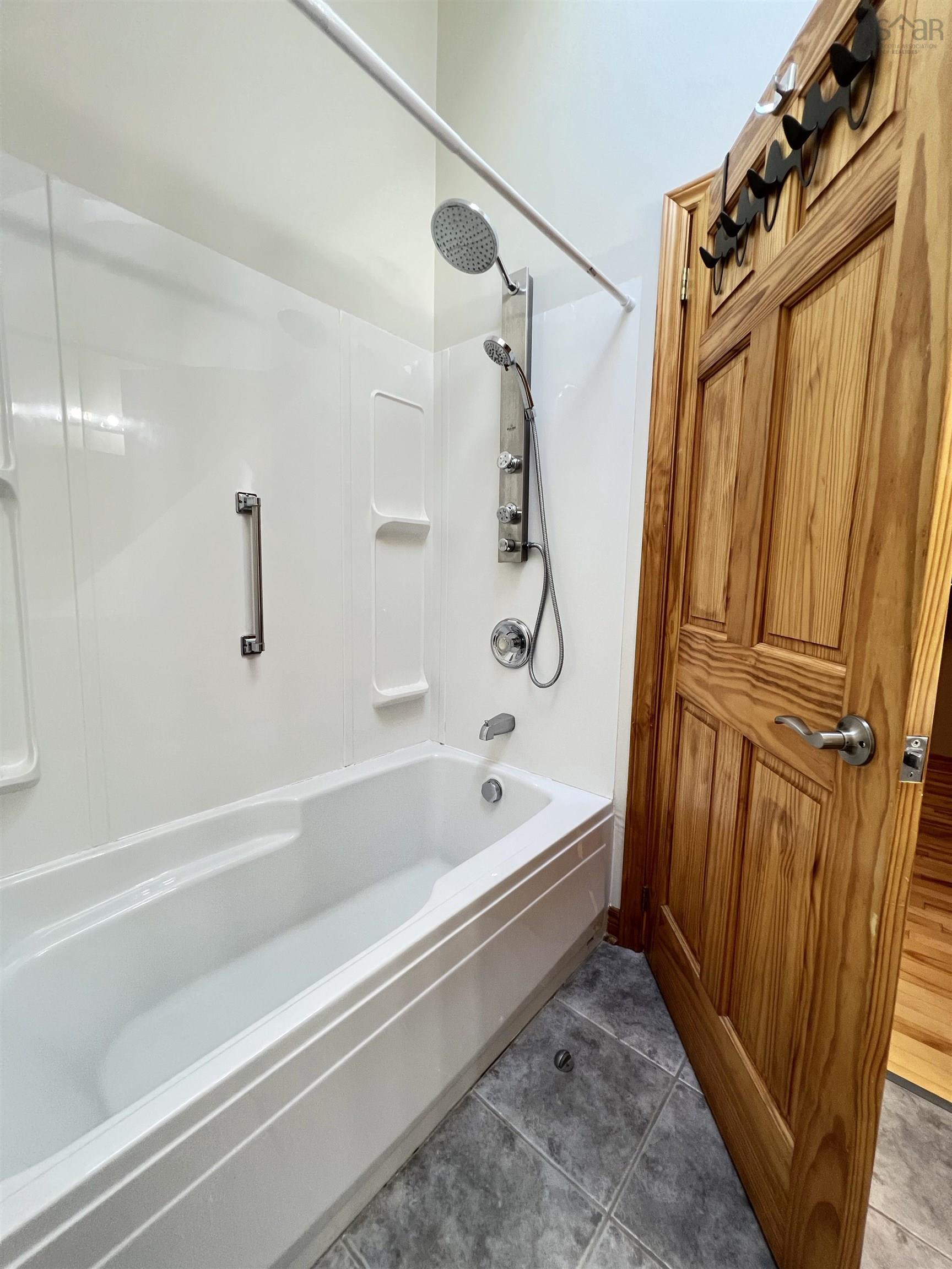 $449,000.00: 366 Lakeshore Drive, Irish Cove