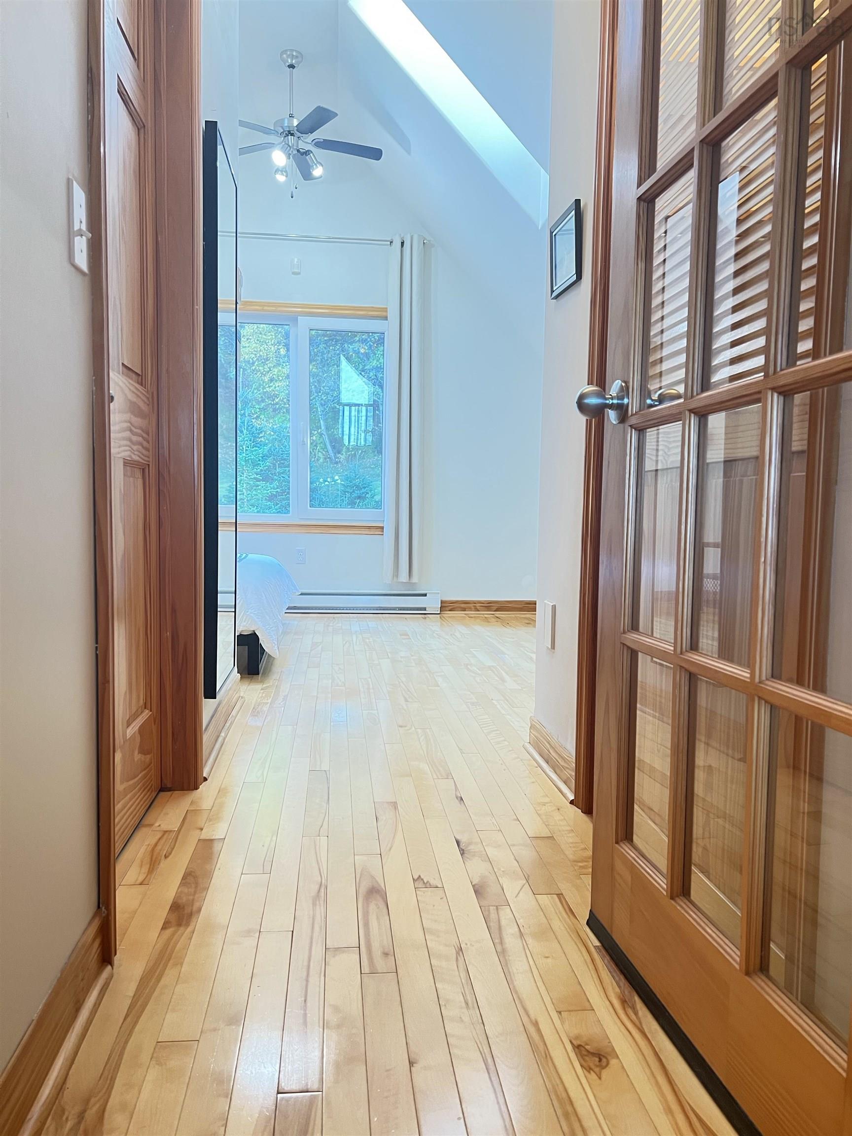 $449,000.00: 366 Lakeshore Drive, Irish Cove