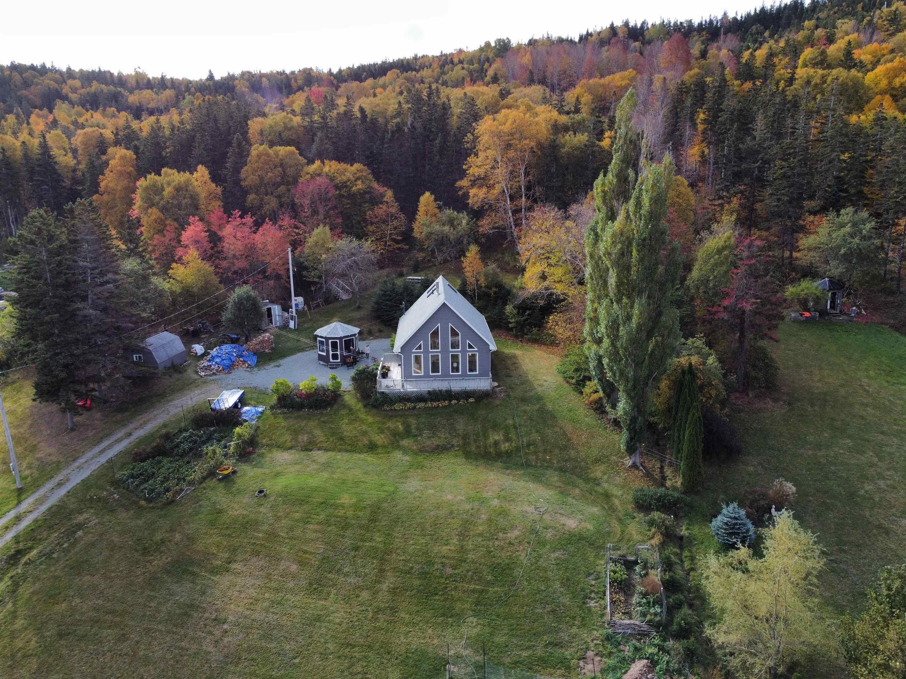 $449,000.00: 366 Lakeshore Drive, Irish Cove