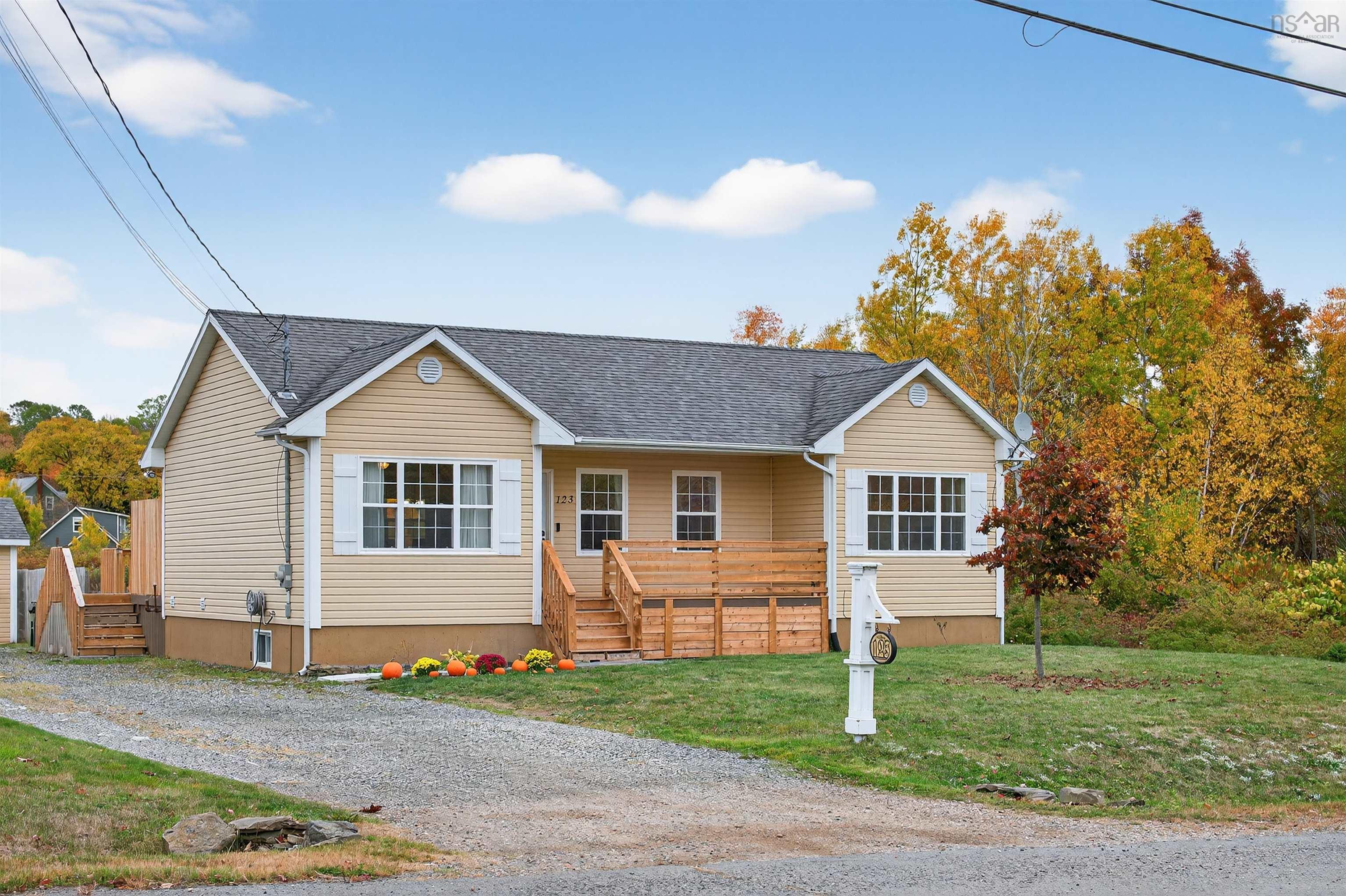 $349,900.00: 123 BARRINGTON, Sydney Mines