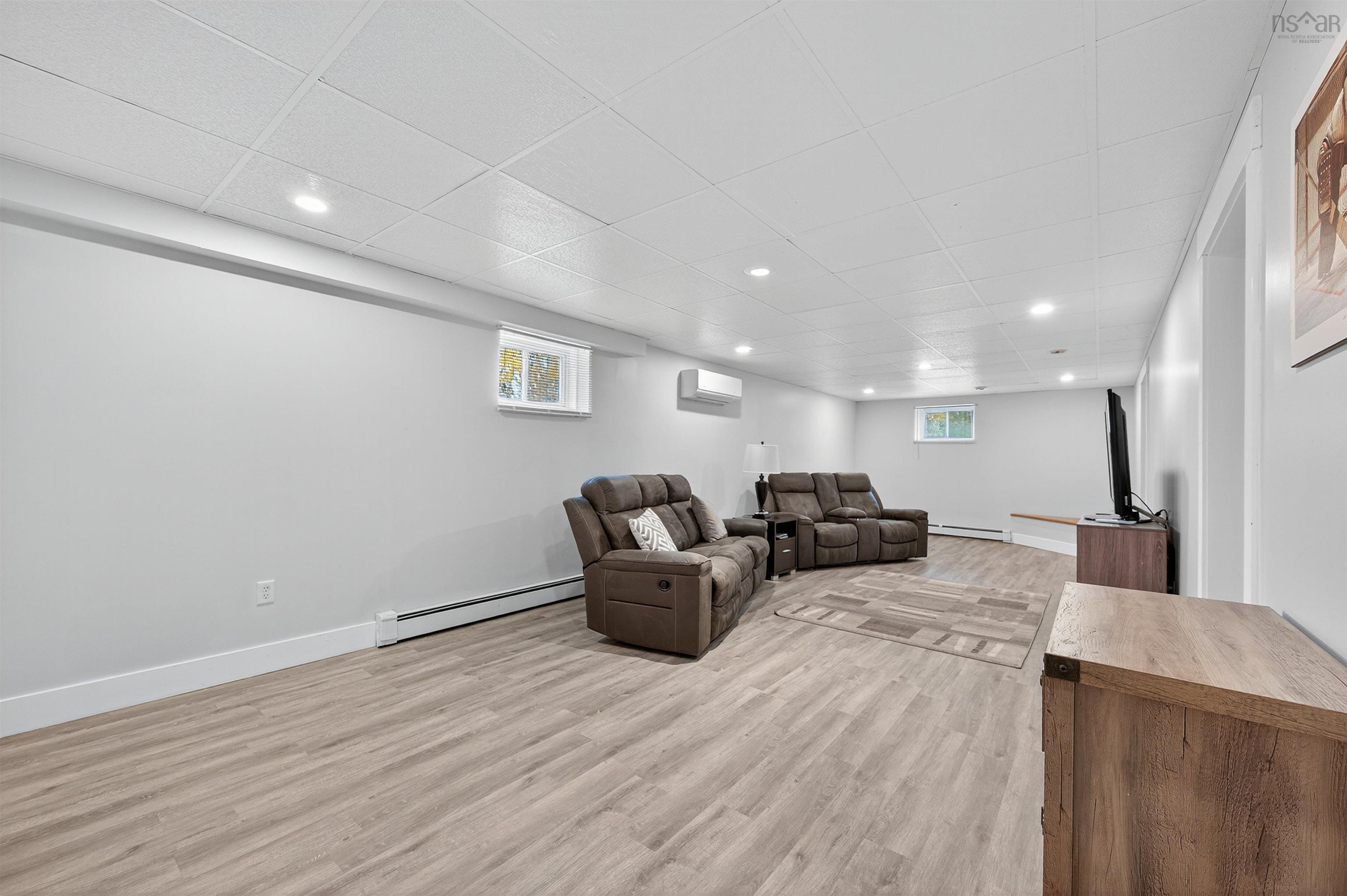 $349,900.00: 123 BARRINGTON, Sydney Mines