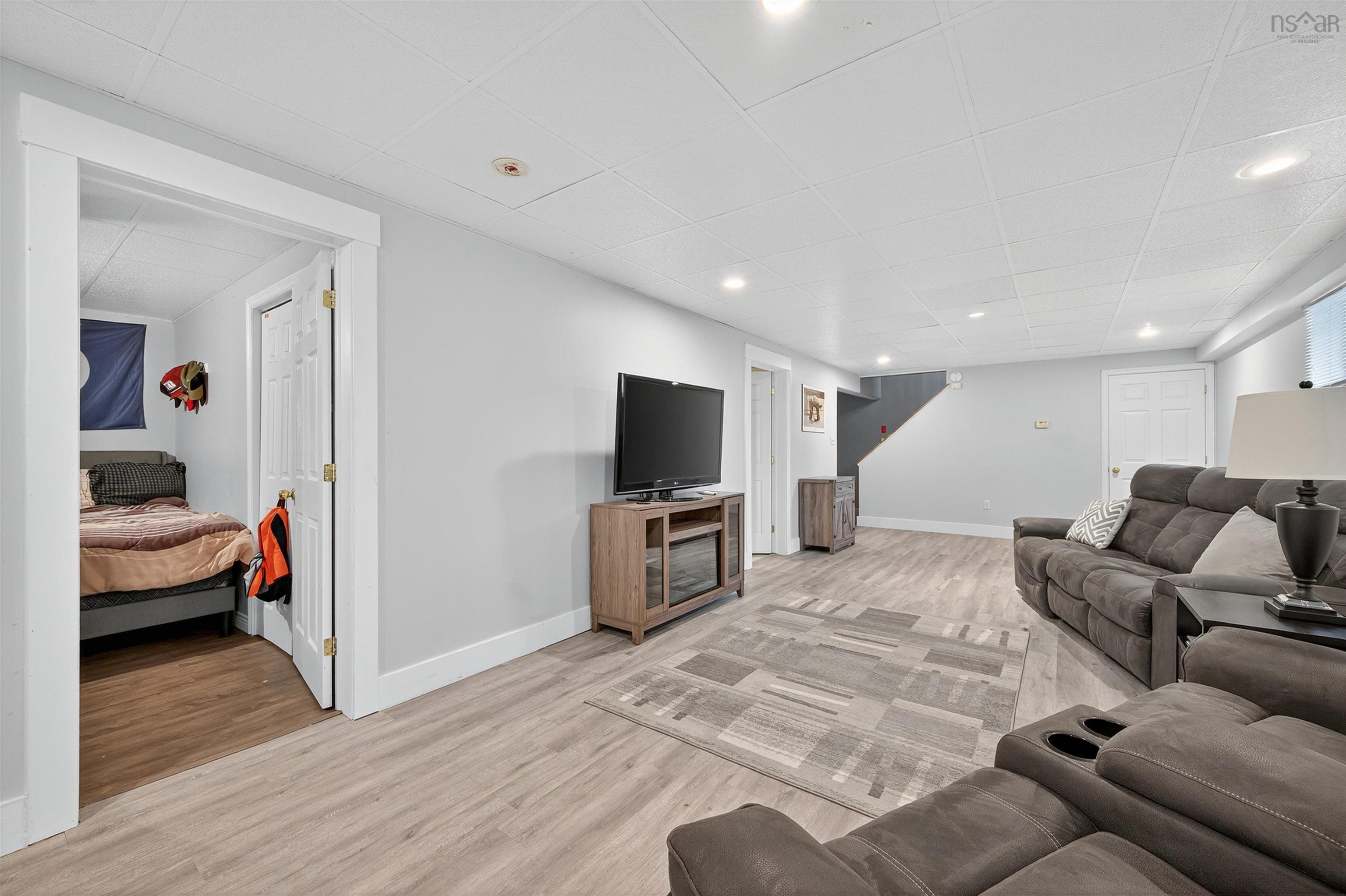 $349,900.00: 123 BARRINGTON, Sydney Mines