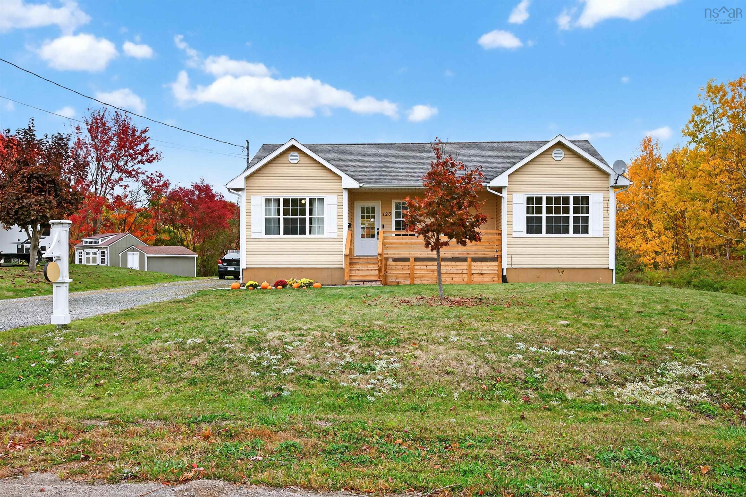 $349,900.00: 123 BARRINGTON, Sydney Mines