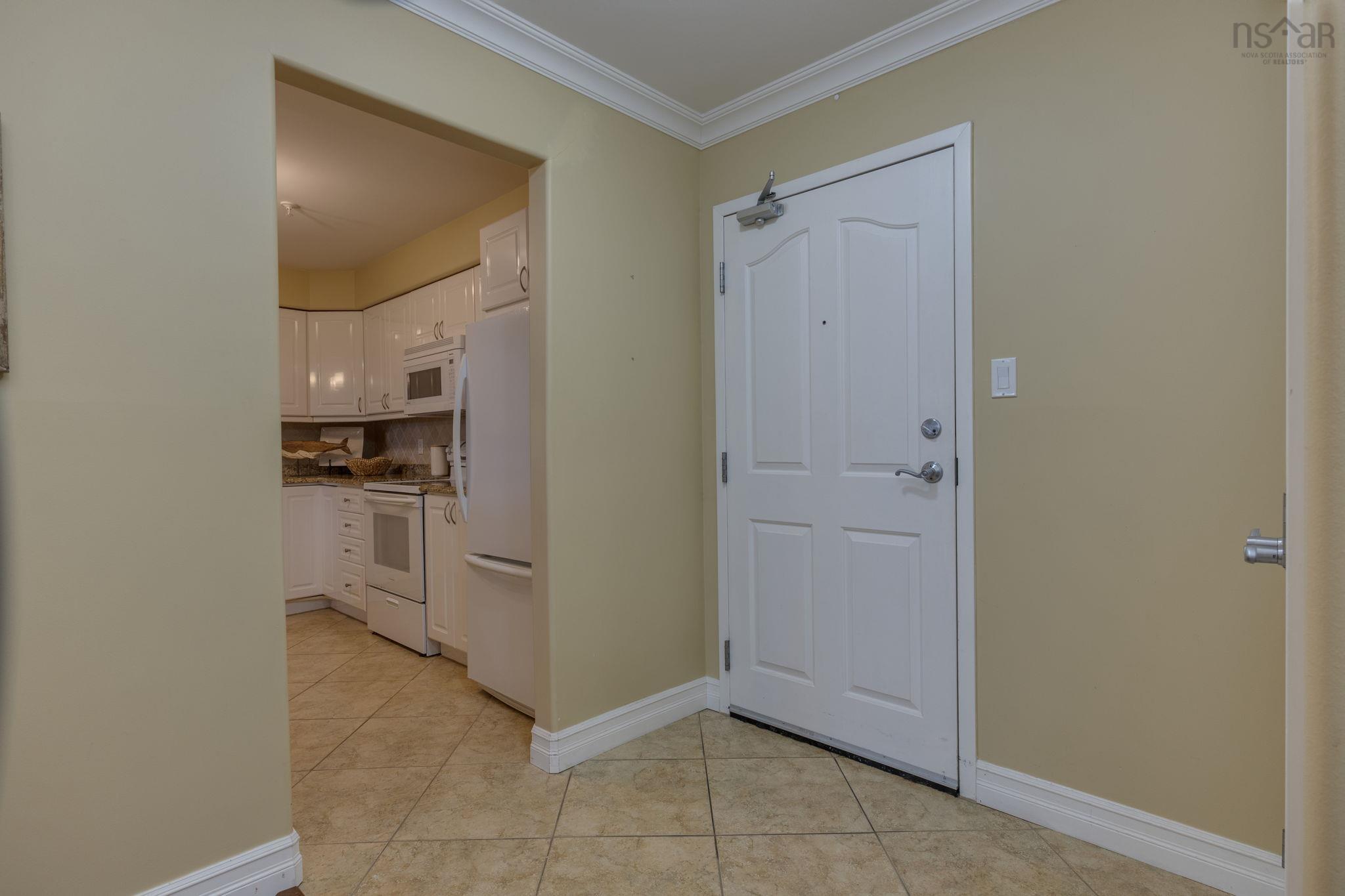 304 2 Lake Drive, Bedford, NS (MLS 202526164)