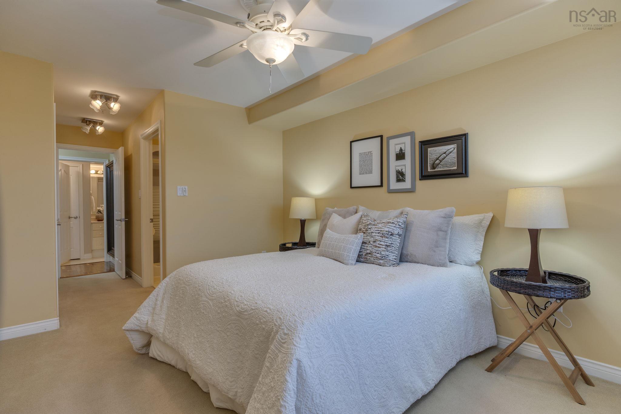 304 2 Lake Drive, Bedford, NS (MLS 202526164)