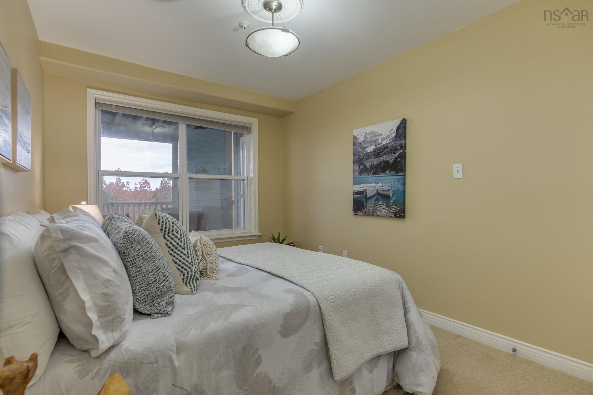 304 2 Lake Drive, Bedford, NS (MLS 202526164)