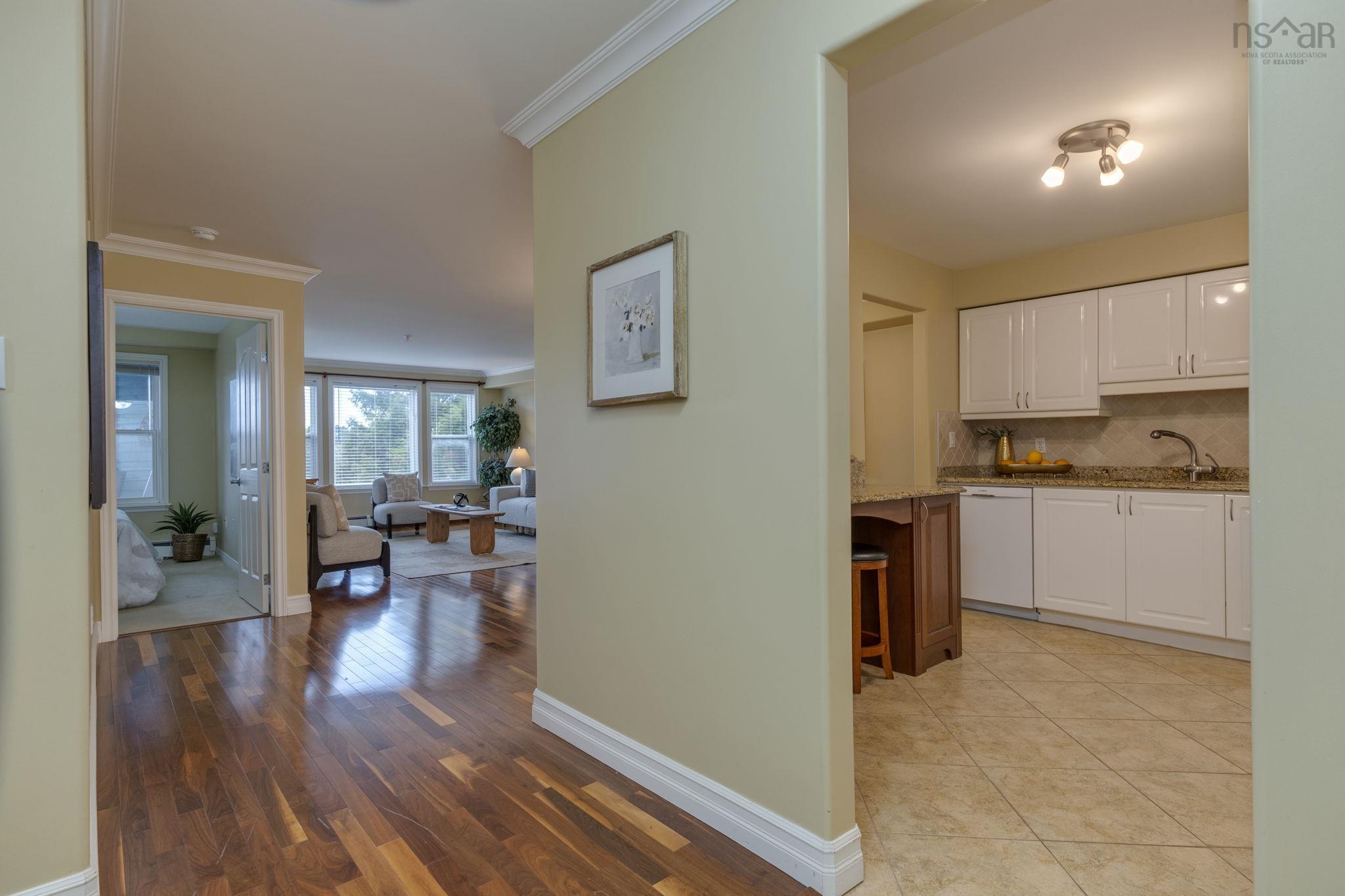 304 2 Lake Drive, Bedford, NS (MLS 202526164)