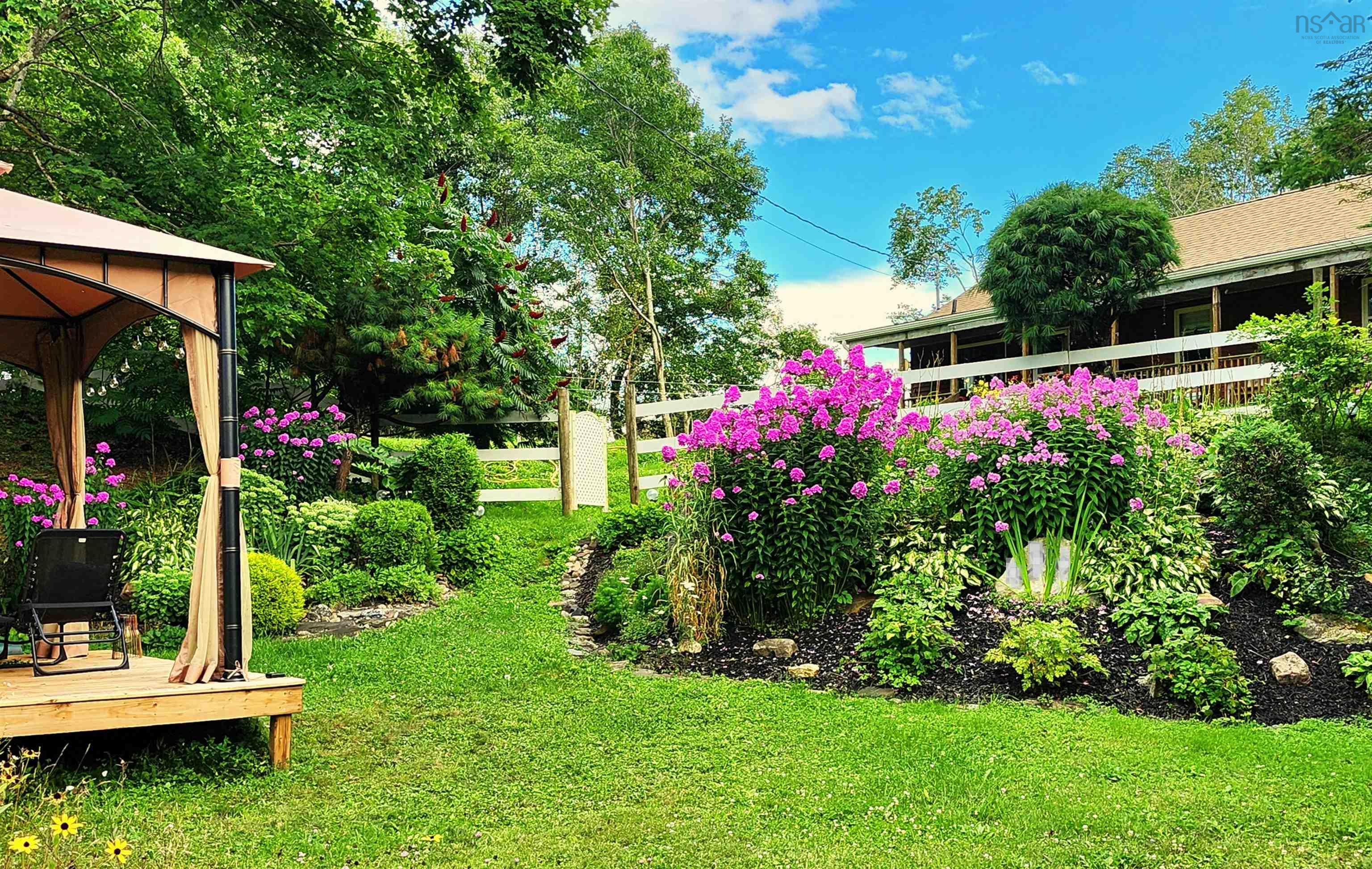 $449,900.00: 33 Kirk Road, Middle Stewiacke