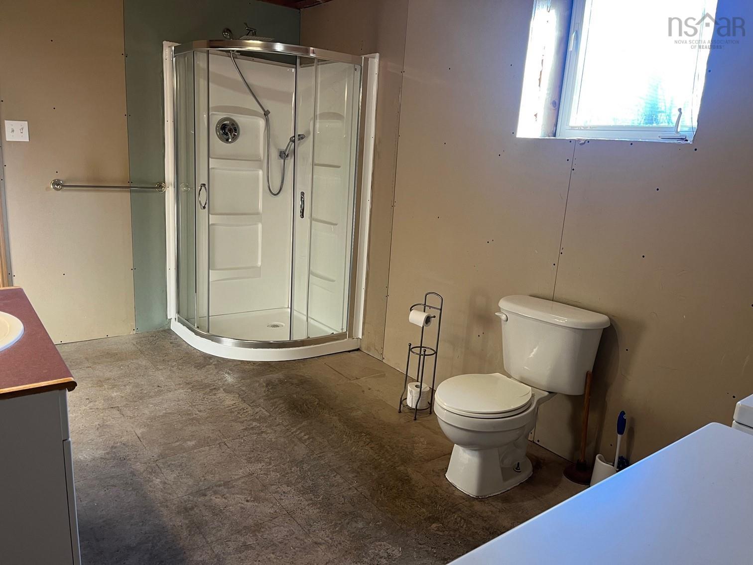 $449,900.00: 33 Kirk Road, Middle Stewiacke