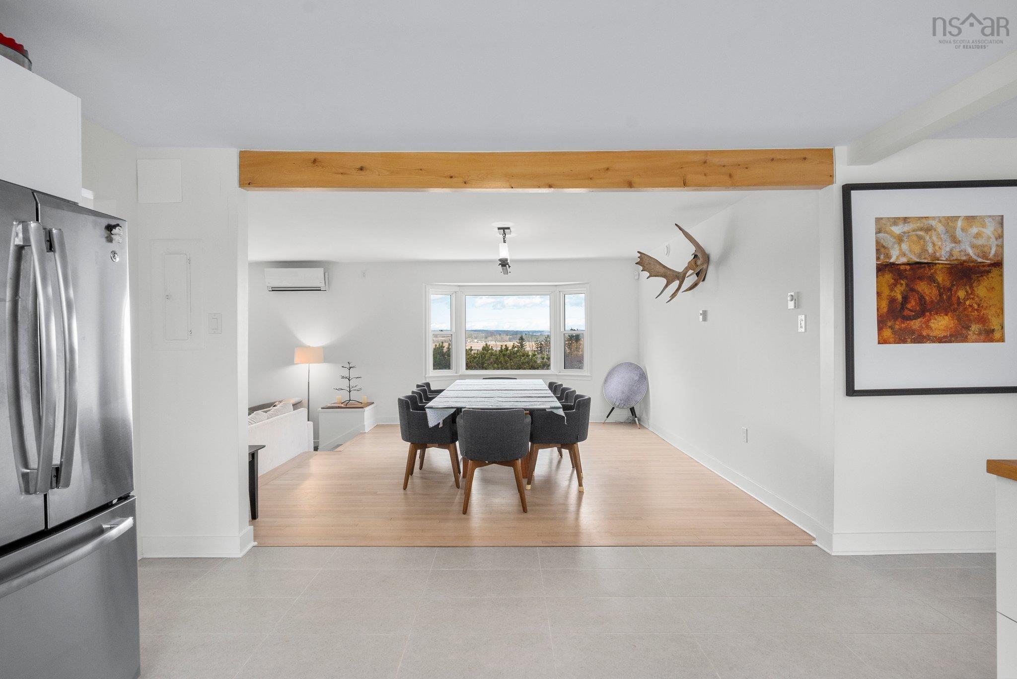 $899,900.00: 10165 Highway 1, Greenwich