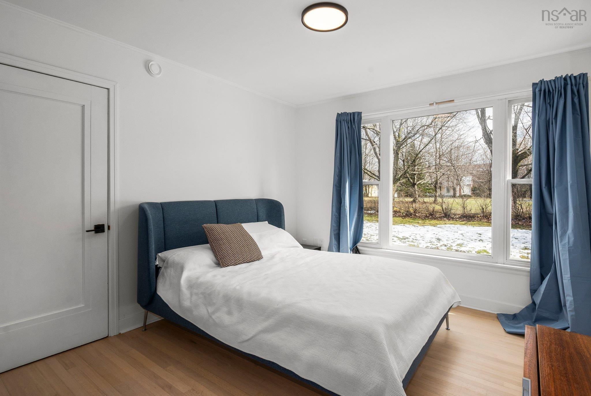 $899,900.00: 10165 Highway 1, Greenwich