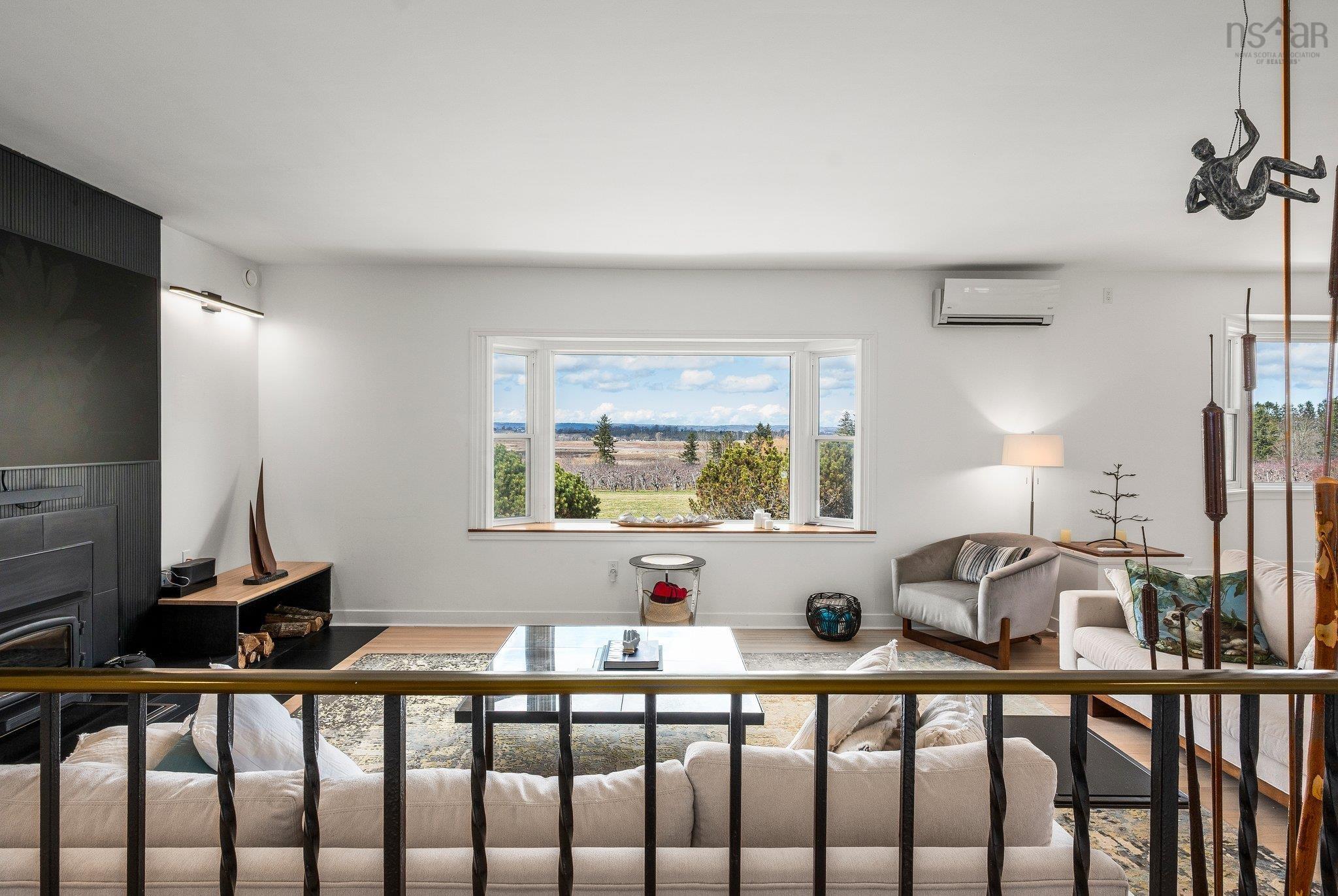 $899,900.00: 10165 Highway 1, Greenwich