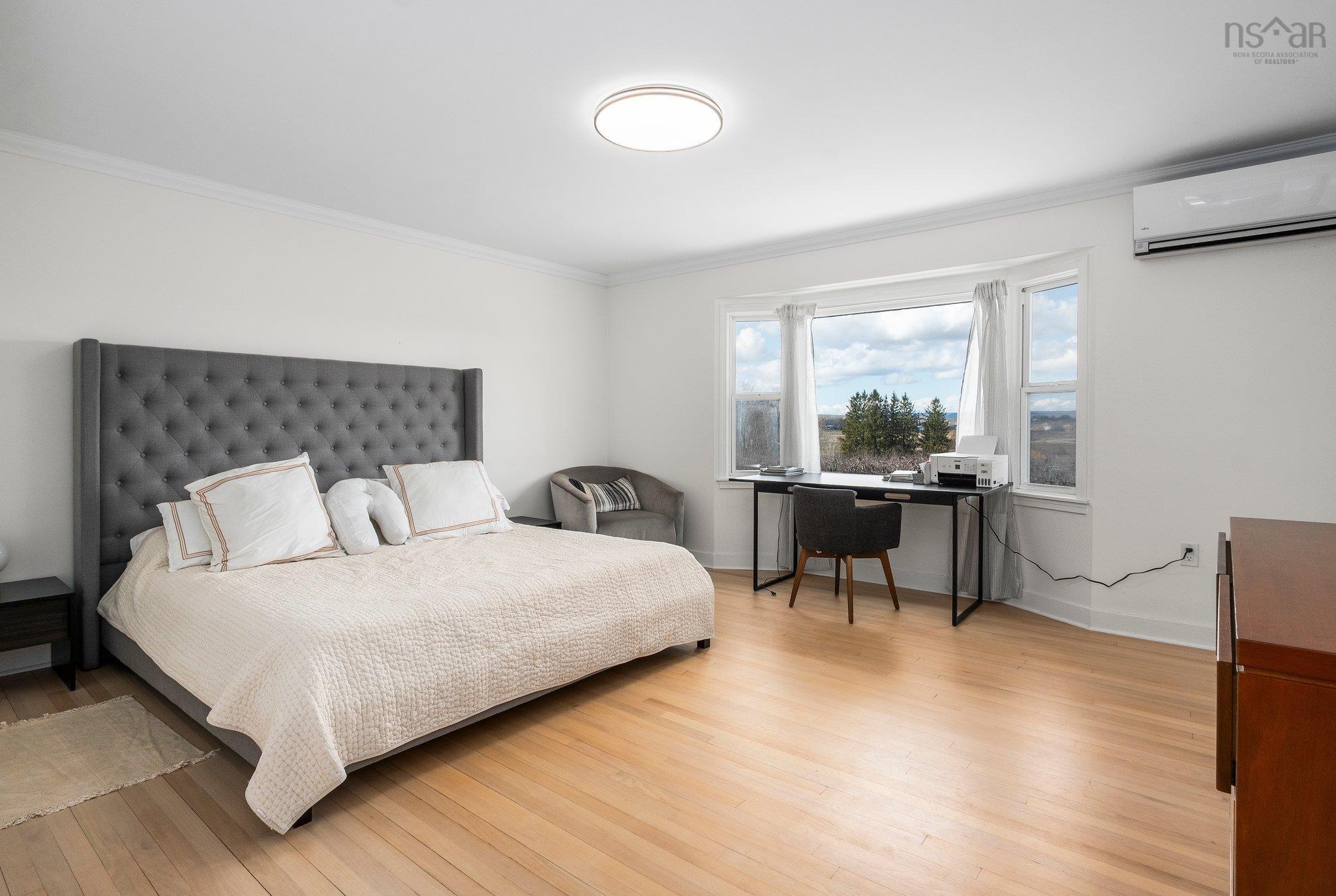 $899,900.00: 10165 Highway 1, Greenwich