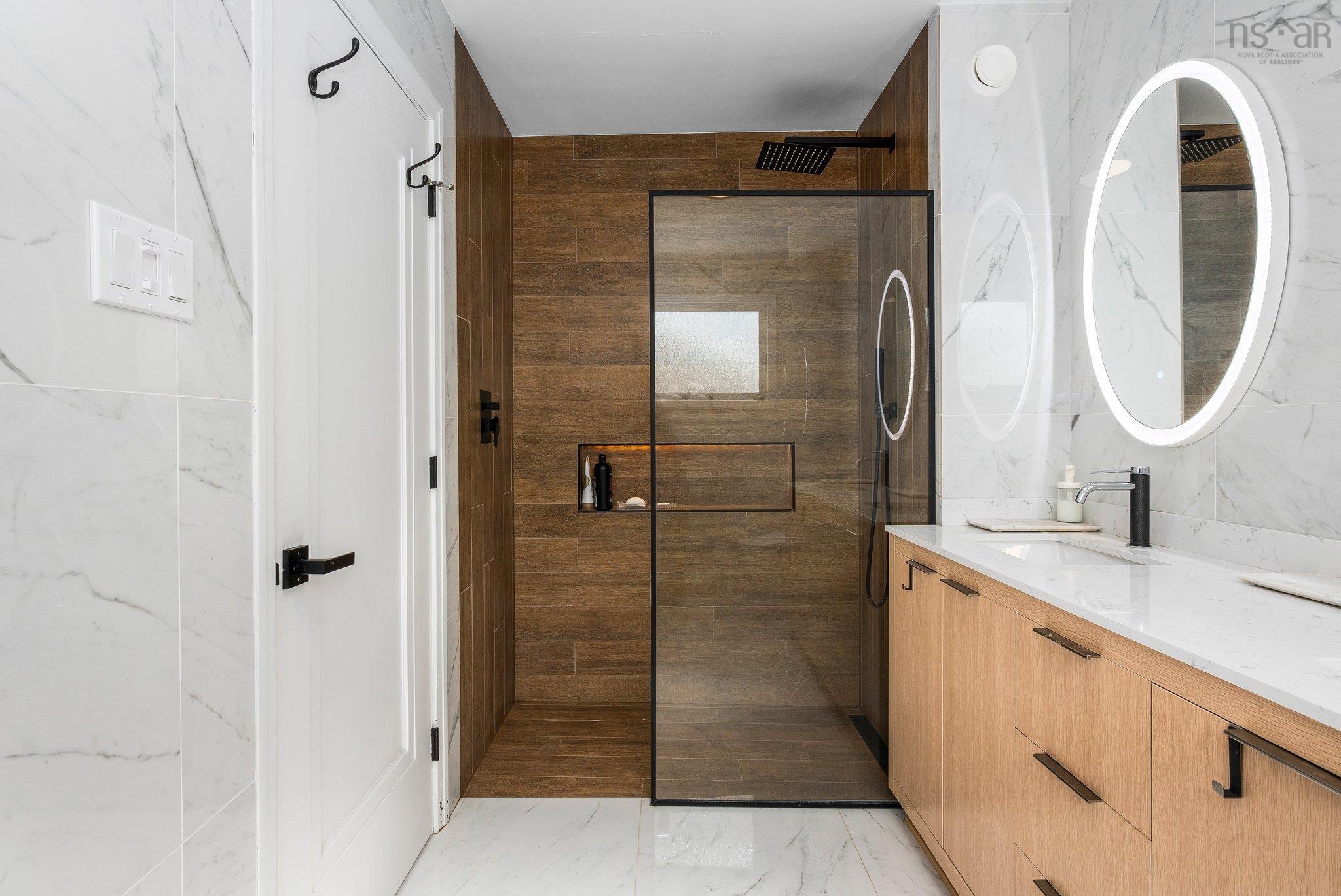 $899,900.00: 10165 Highway 1, Greenwich