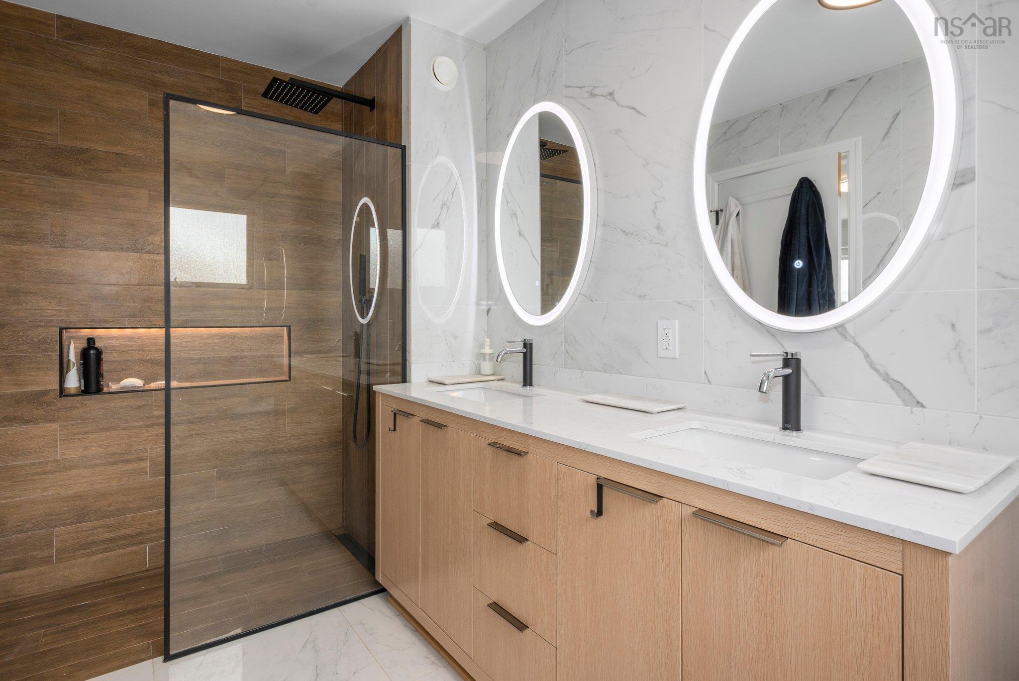 $899,900.00: 10165 Highway 1, Greenwich