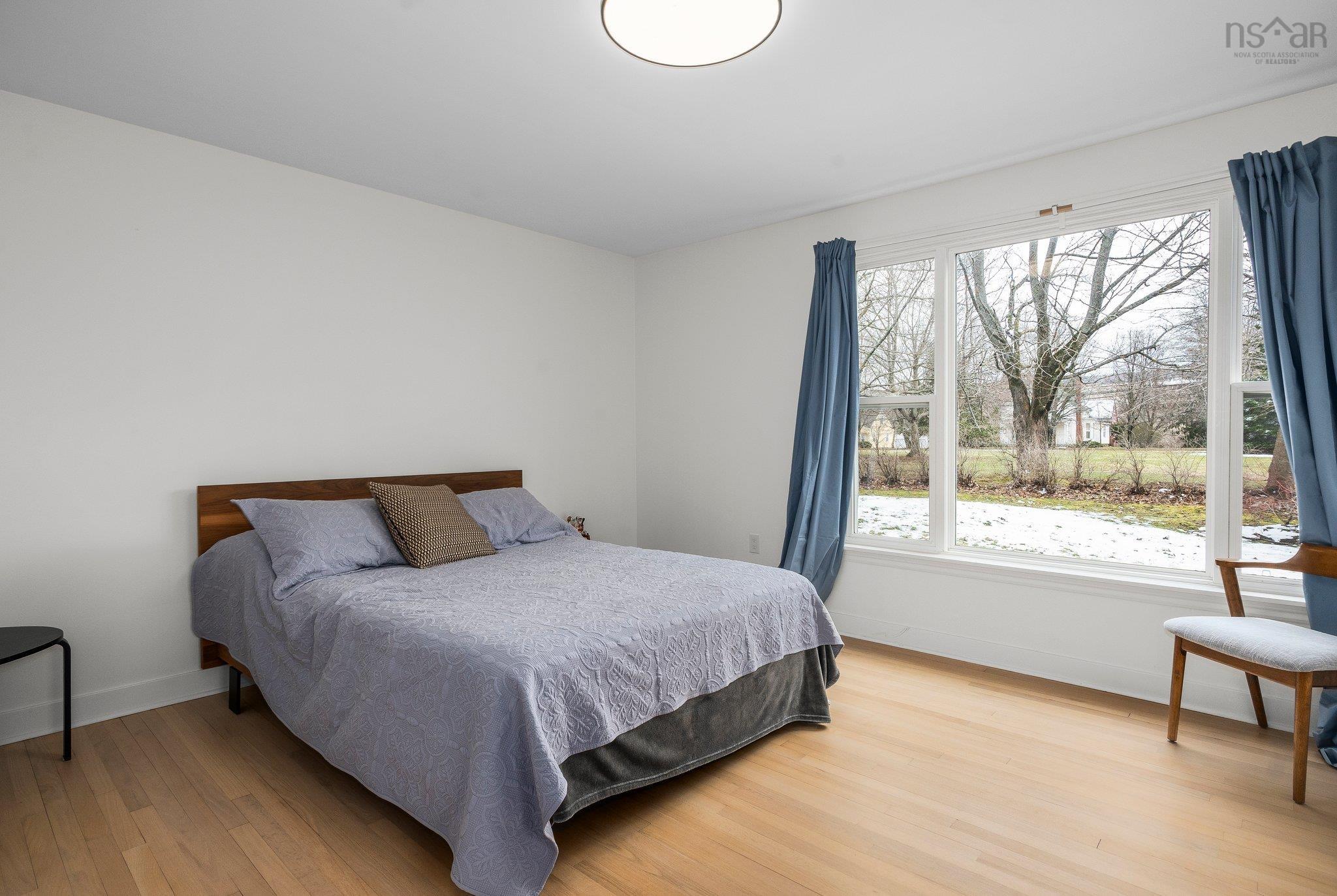 $899,900.00: 10165 Highway 1, Greenwich