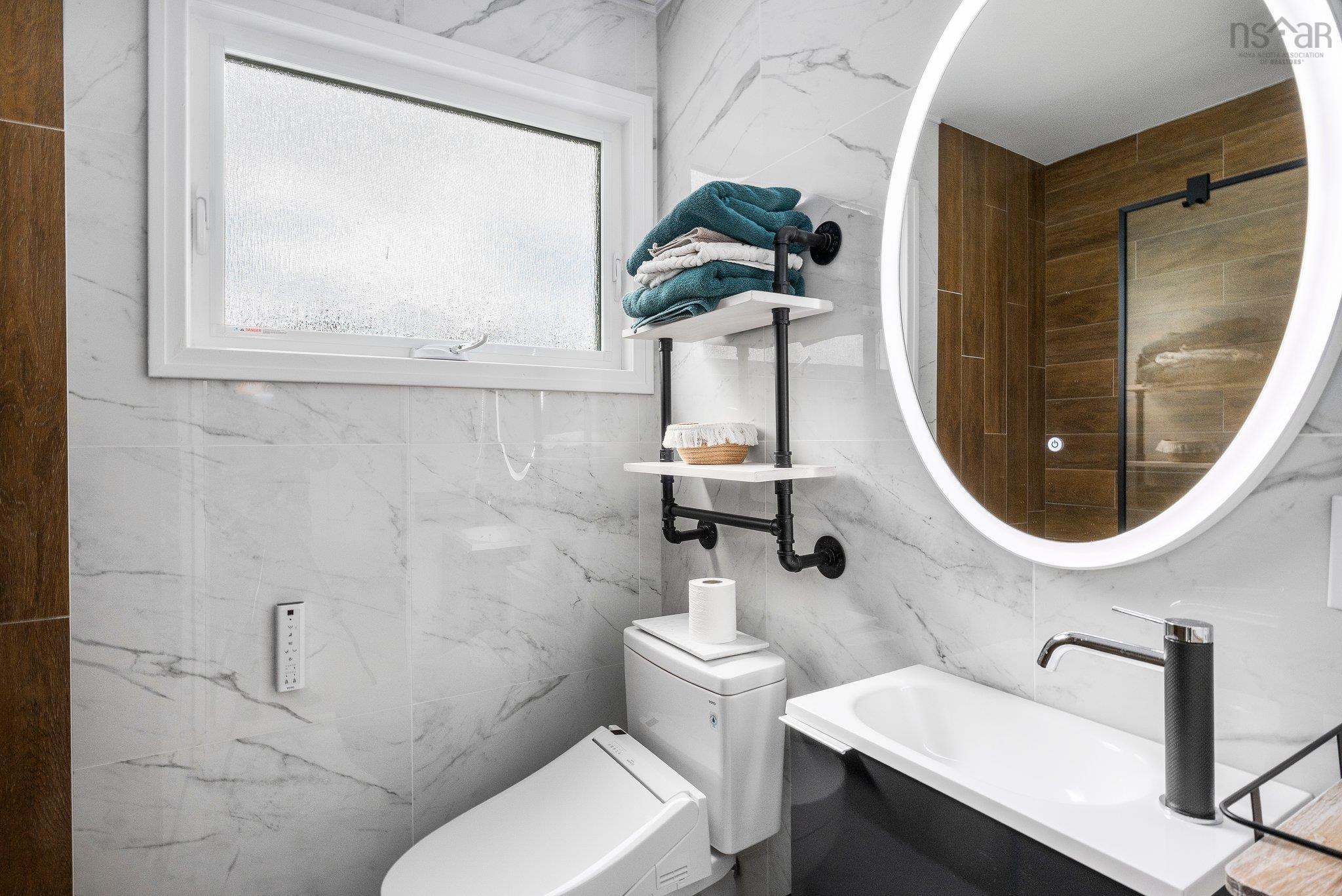 $899,900.00: 10165 Highway 1, Greenwich