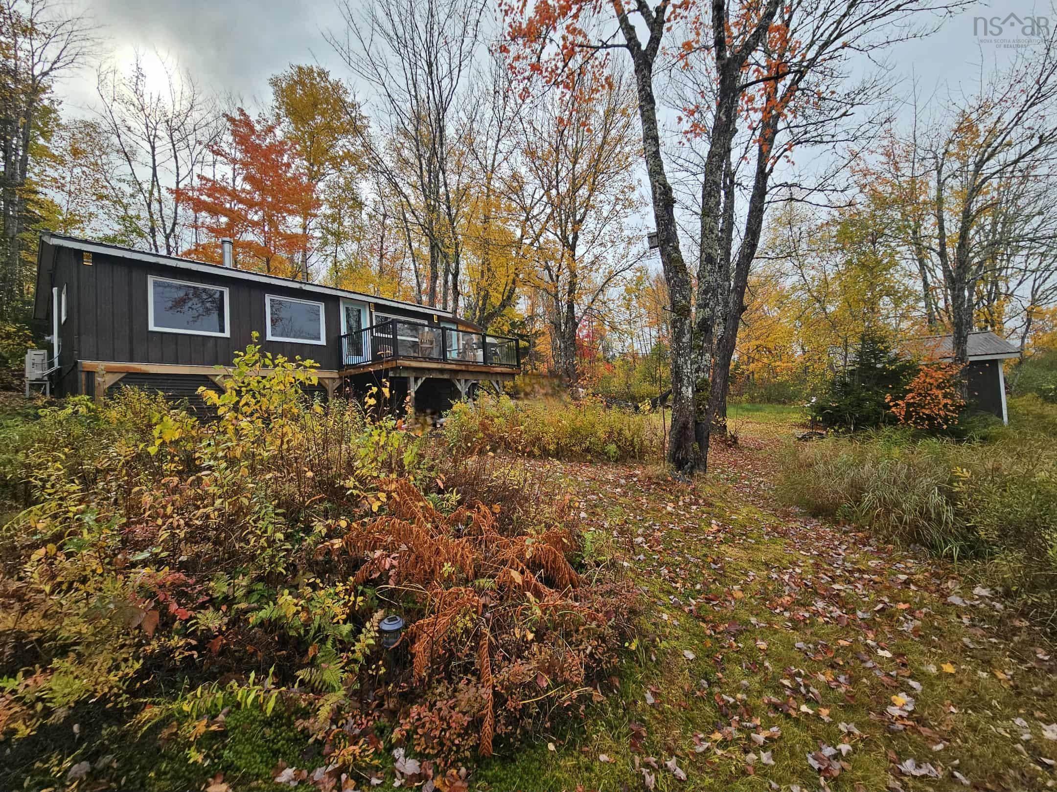 $439,000.00: 1127 Lake Road, Mattatall Lake