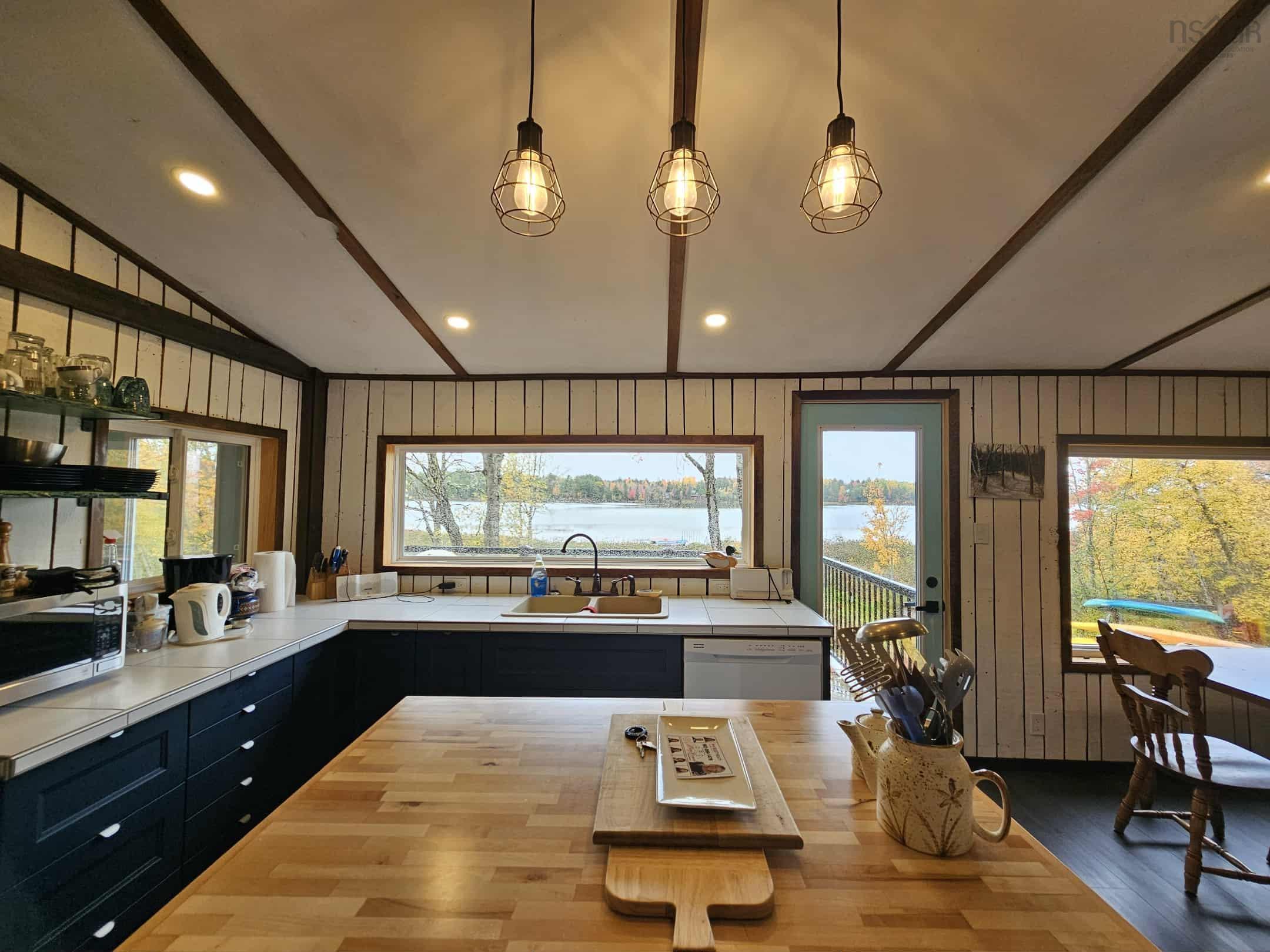 $439,000.00: 1127 Lake Road, Mattatall Lake