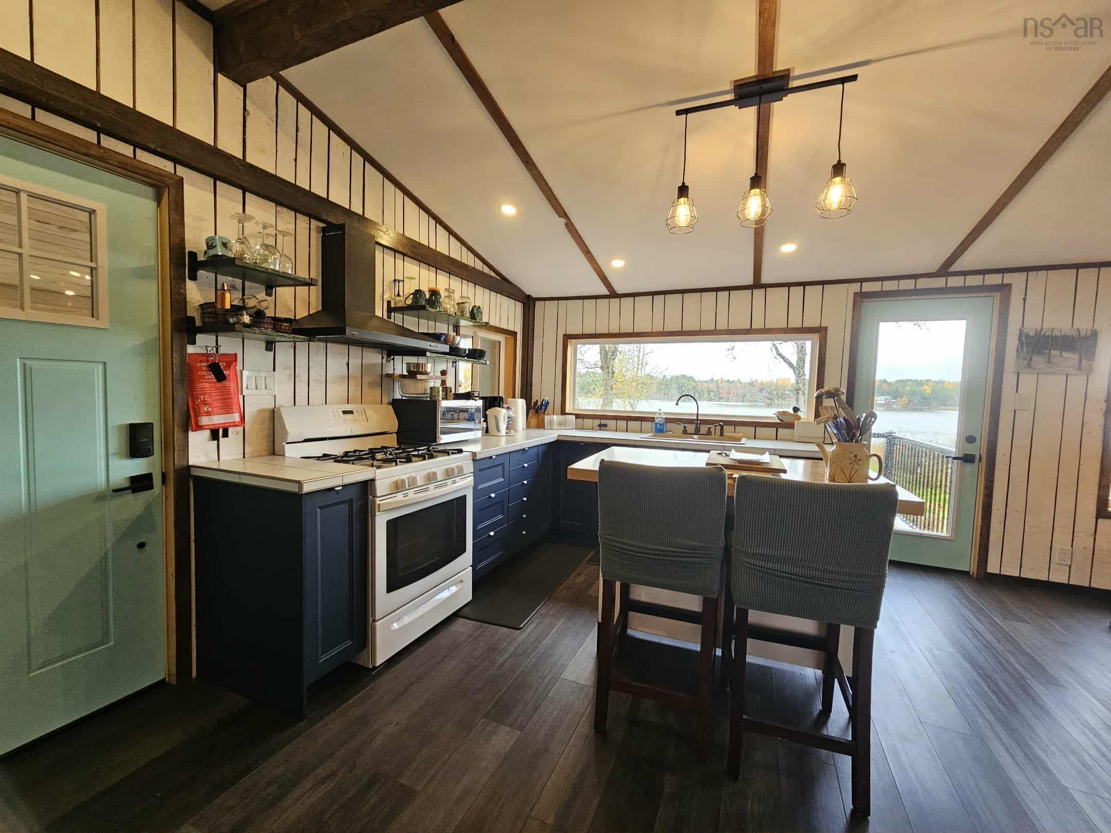 $439,000.00: 1127 Lake Road, Mattatall Lake