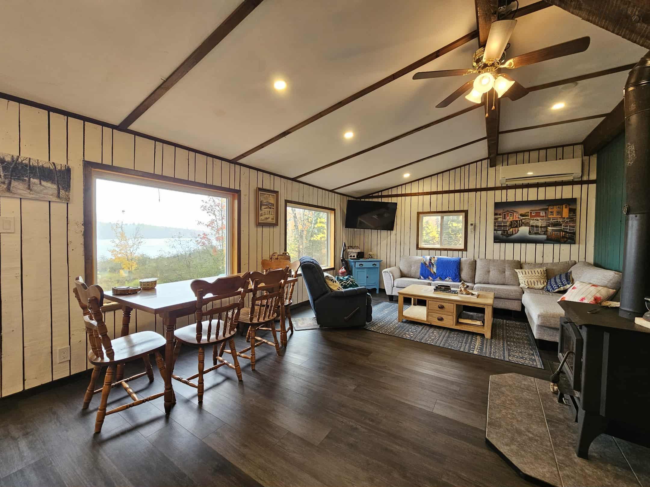 $439,000.00: 1127 Lake Road, Mattatall Lake