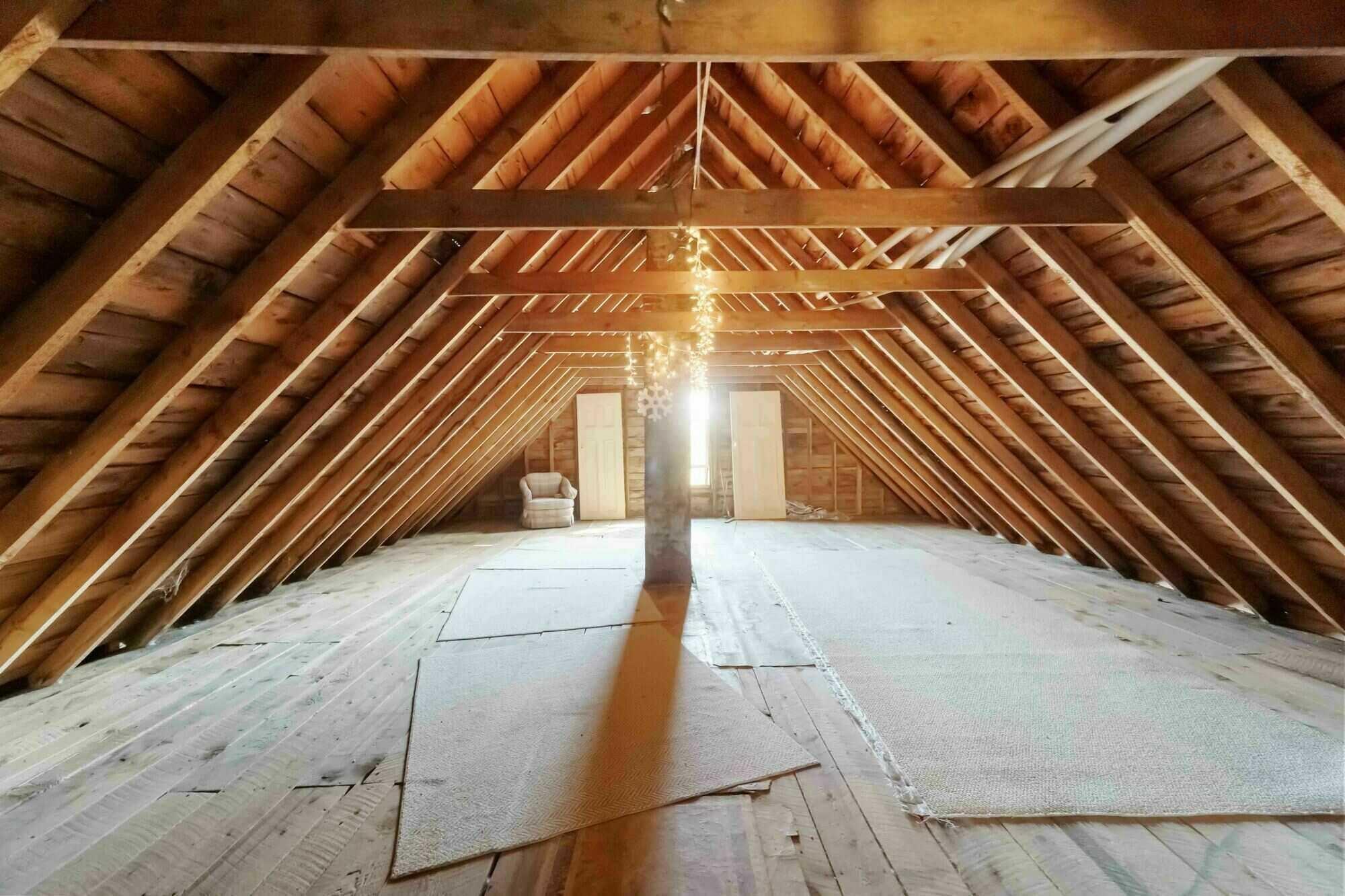 $488,000.00: 2149 Highway 203, Kemptville