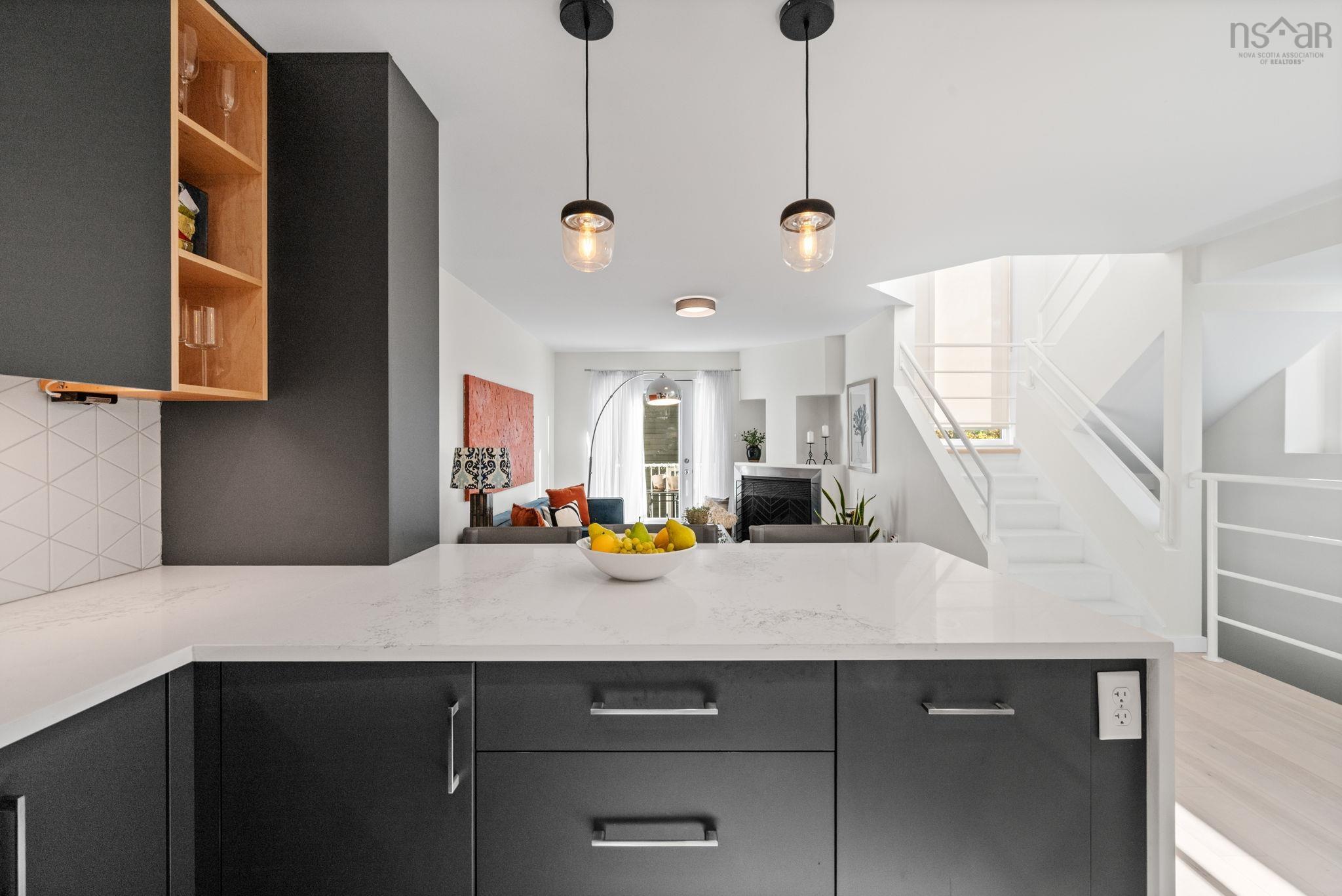 $899,900.00: 1 1345 Dresden Row, Halifax