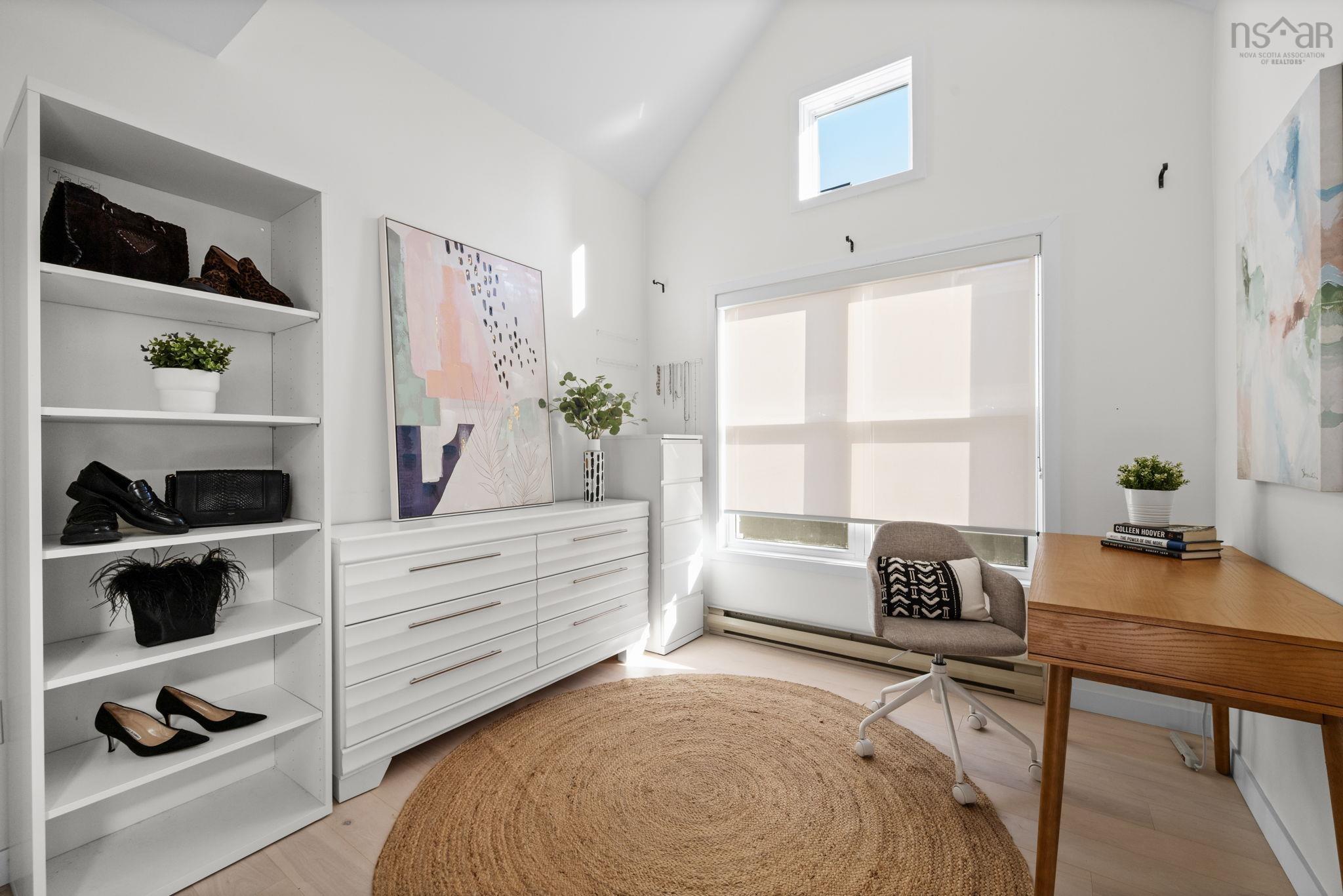 $899,900.00: 1 1345 Dresden Row, Halifax