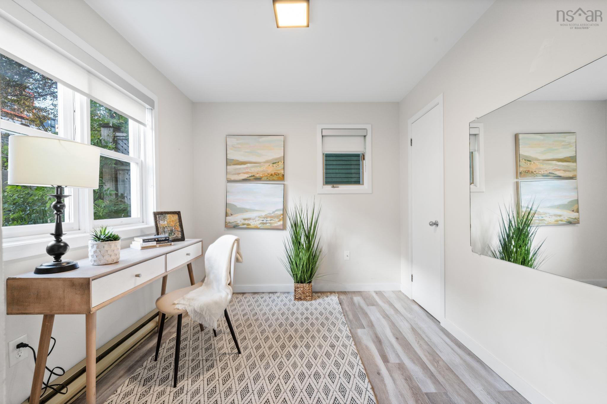 $899,900.00: 1 1345 Dresden Row, Halifax