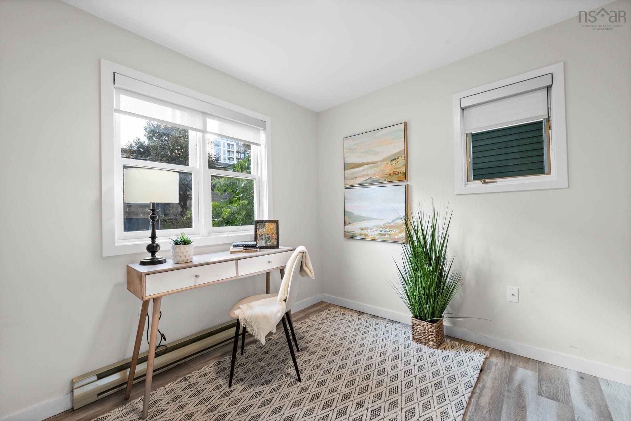 $899,900.00: 1 1345 Dresden Row, Halifax