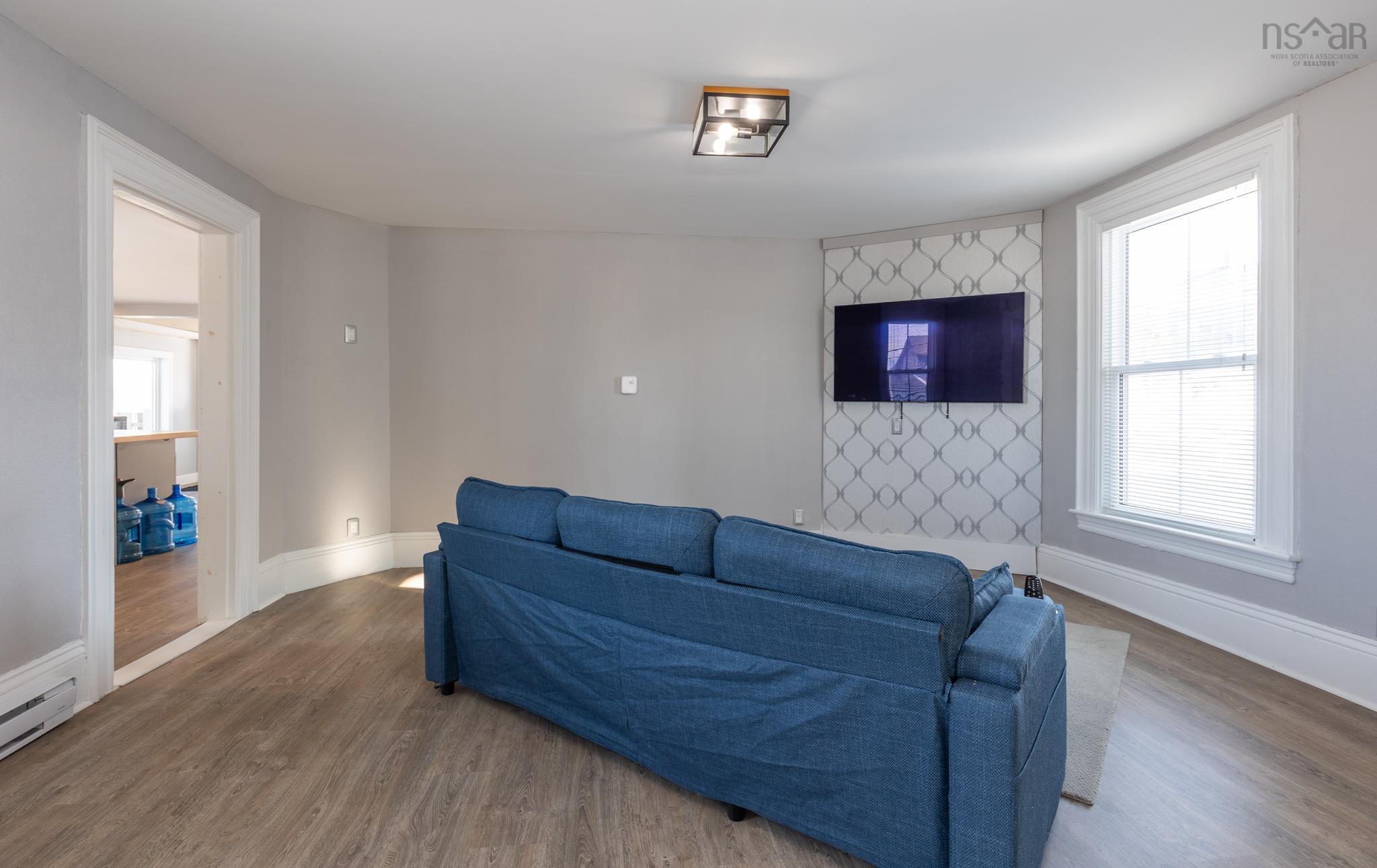 $339,000.00: 3401 Main Shore Road, Port Maitland