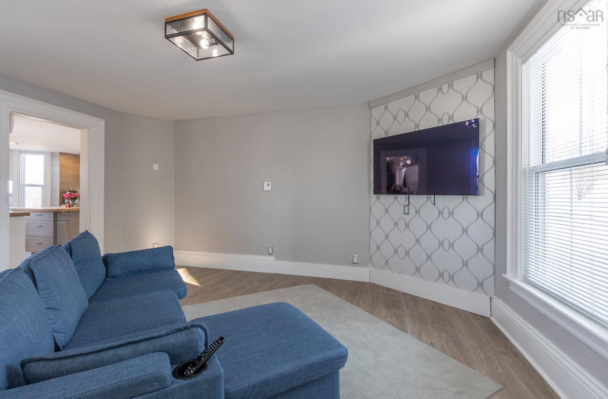 $339,000.00: 3401 Main Shore Road, Port Maitland