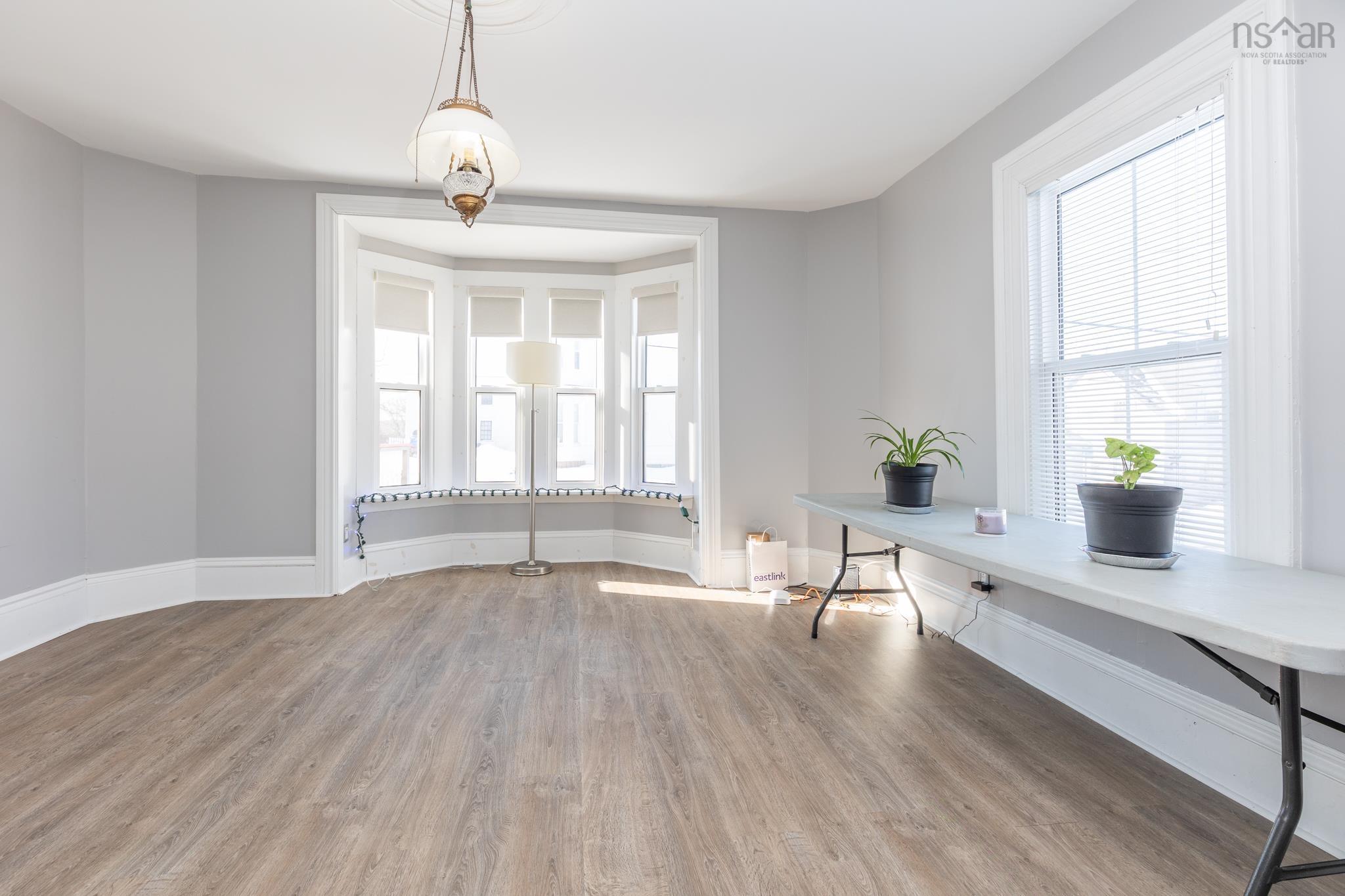 $339,000.00: 3401 Main Shore Road, Port Maitland