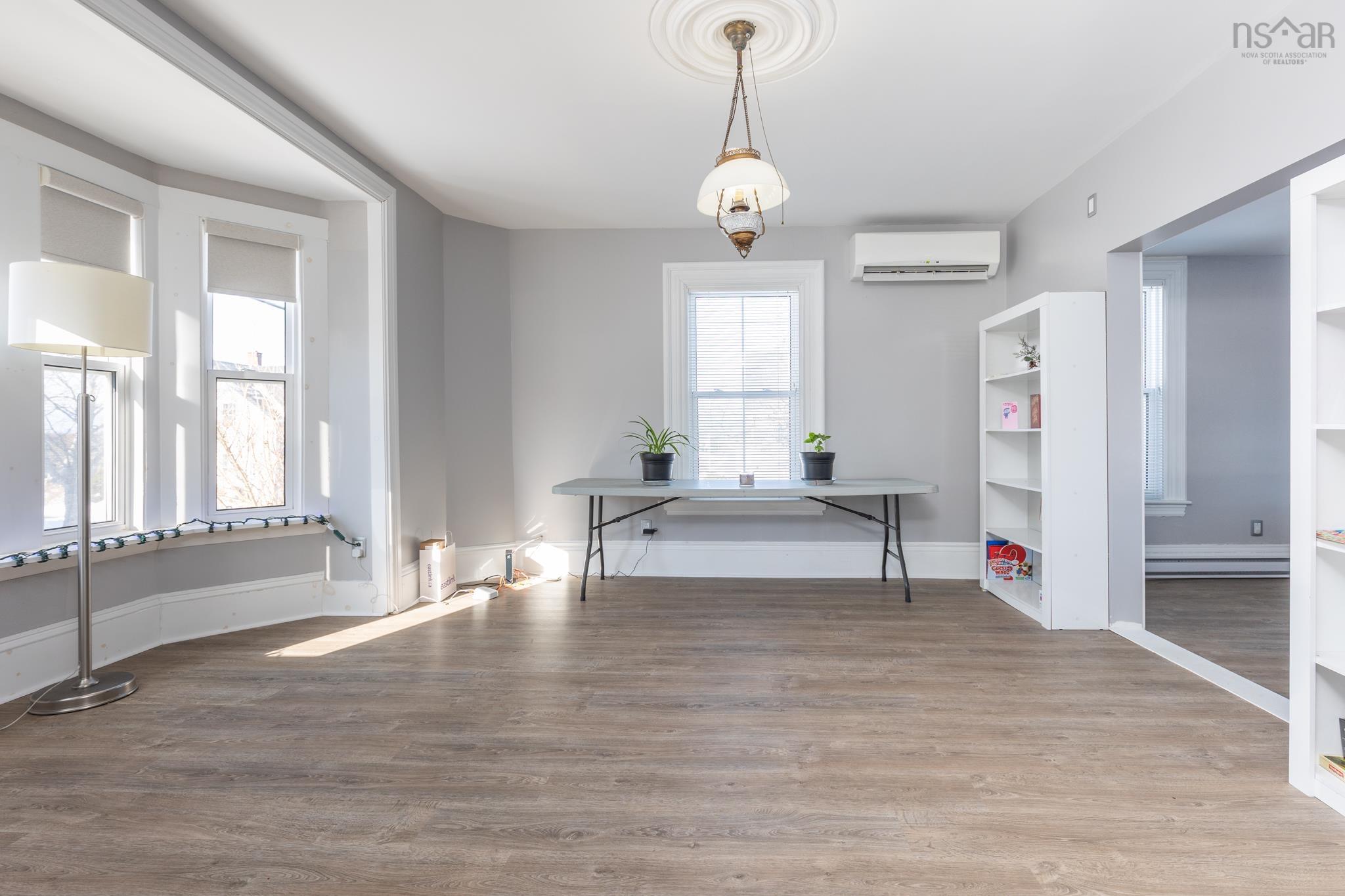 $339,000.00: 3401 Main Shore Road, Port Maitland